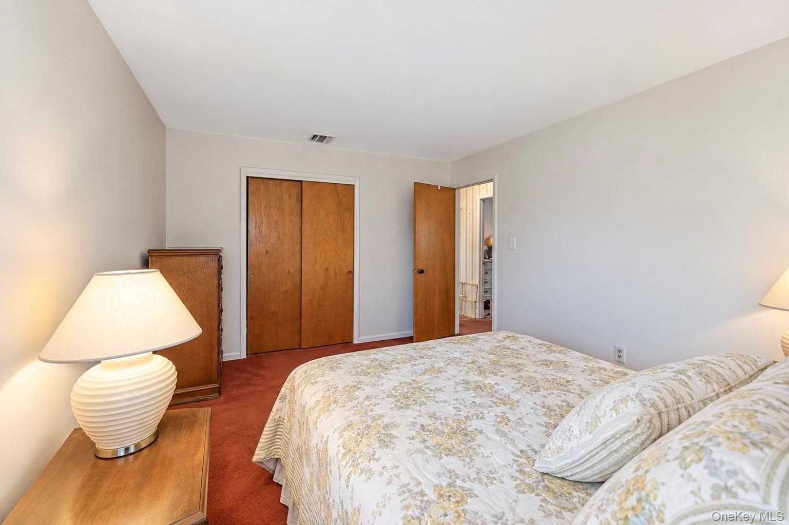 355 W Islip Boulevard thumbnail 31