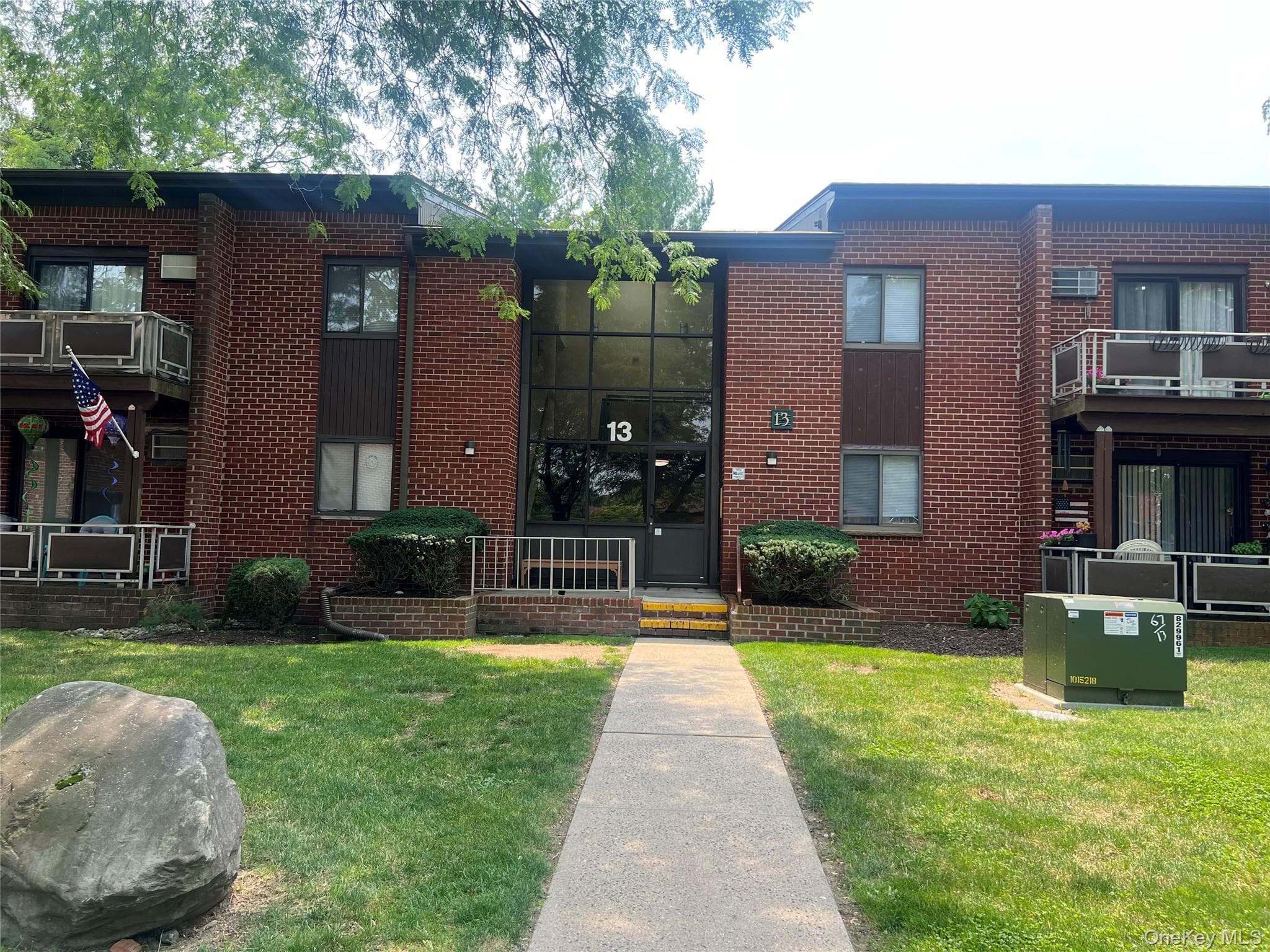 13 Darian Court Unit: 2A, Pomona