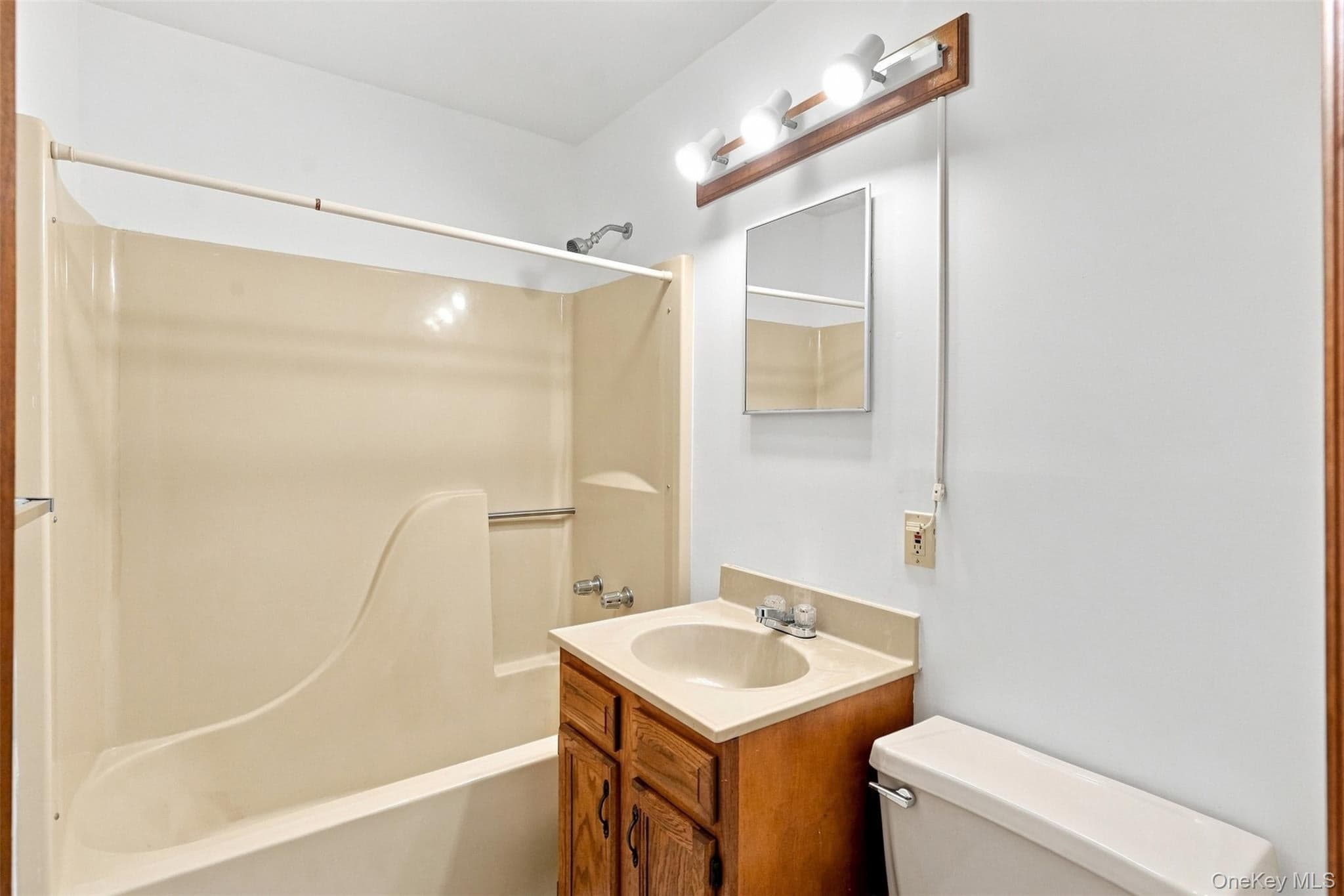 19 Huguenot Street Unit: 3 thumbnail 15