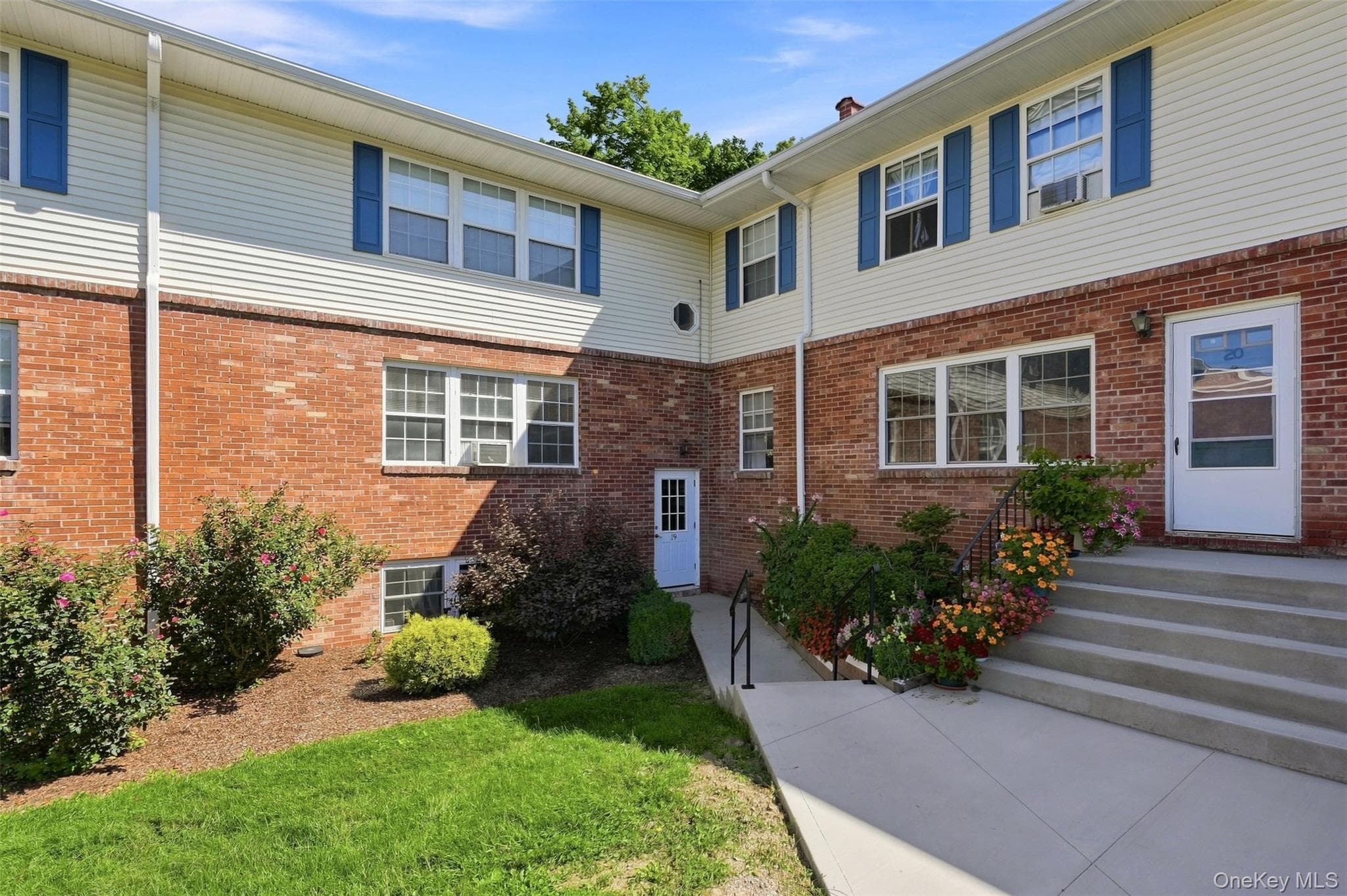 19 Huguenot Street Unit: 3 thumbnail 2