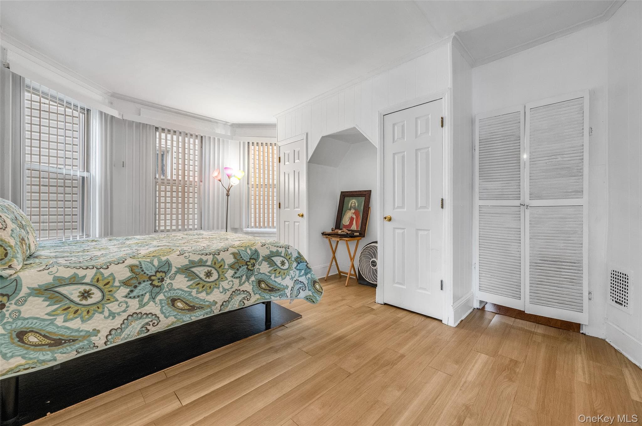 10715 Lefferts Boulevard thumbnail 3