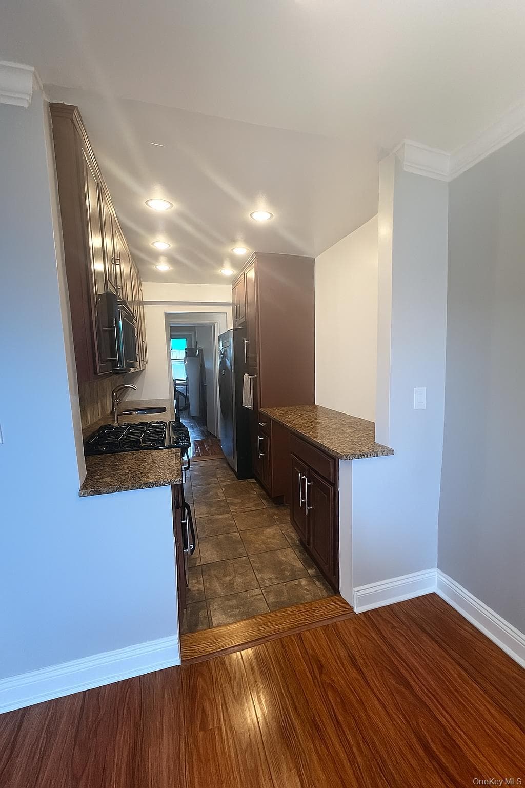 2835 Webb Avenue Unit: 7C thumbnail 8