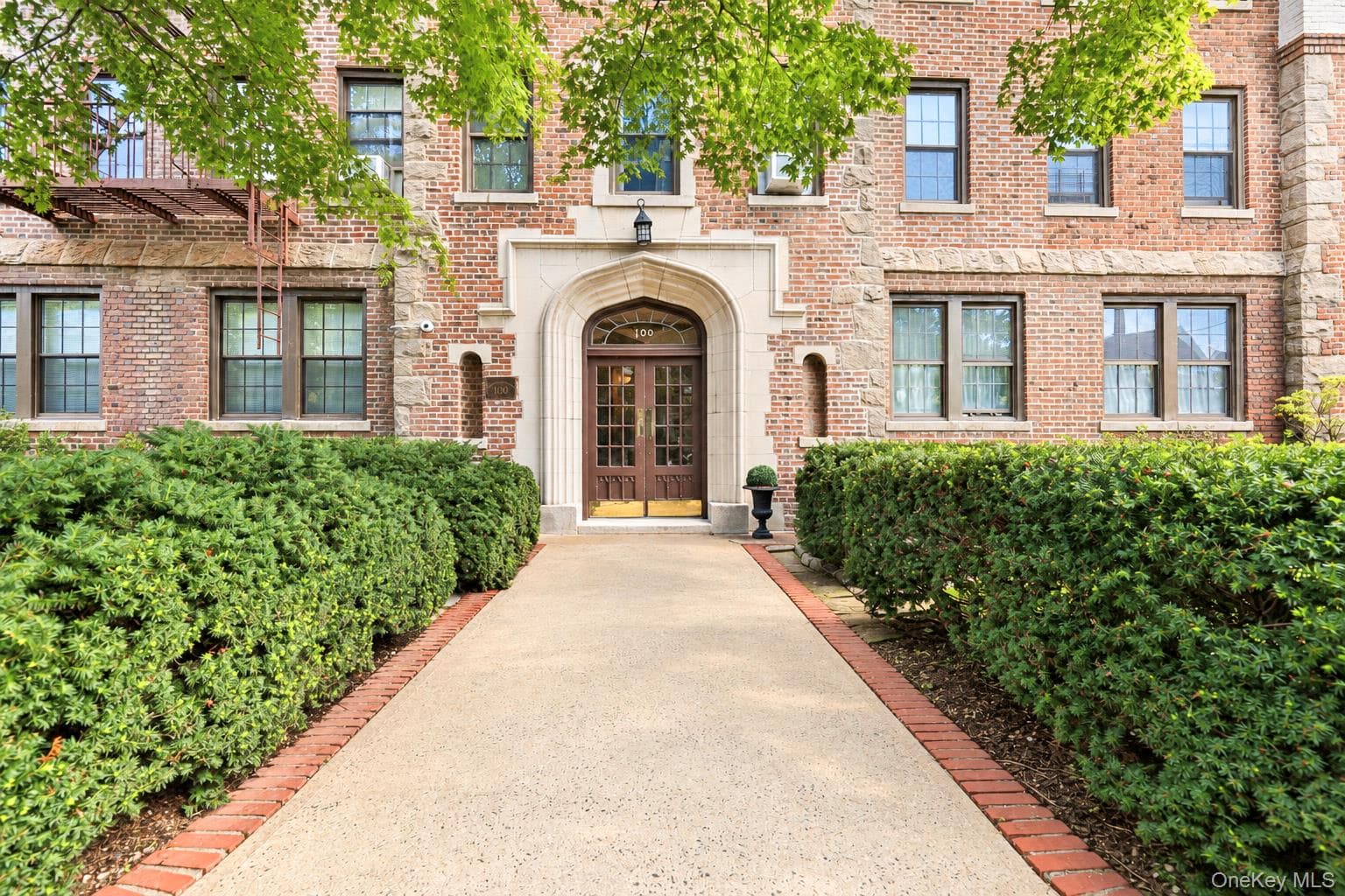 100 Parkway Road Unit: 4C, Bronxville