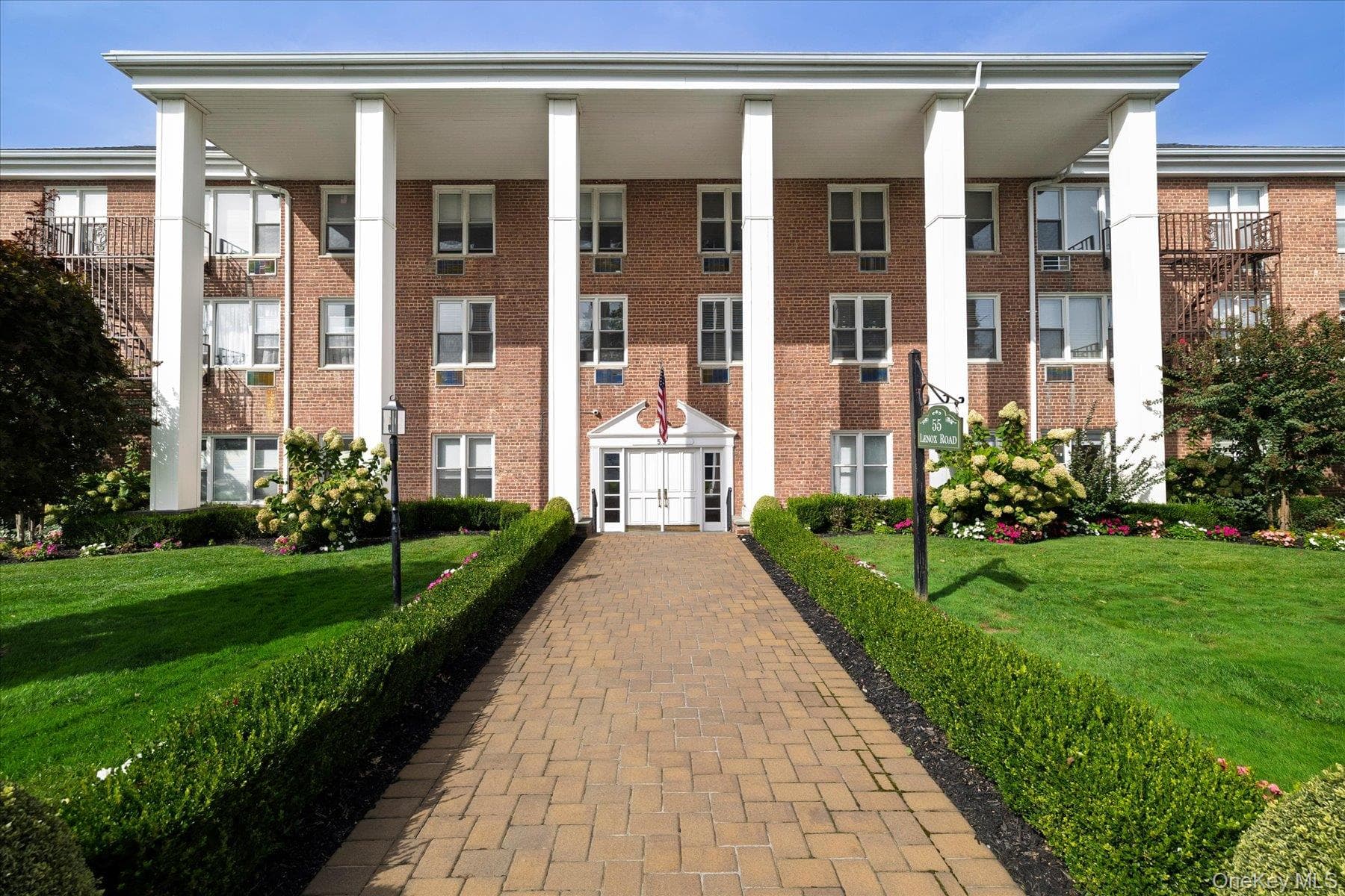 55 Lenox Road Unit: 1-K, Rockville Centre