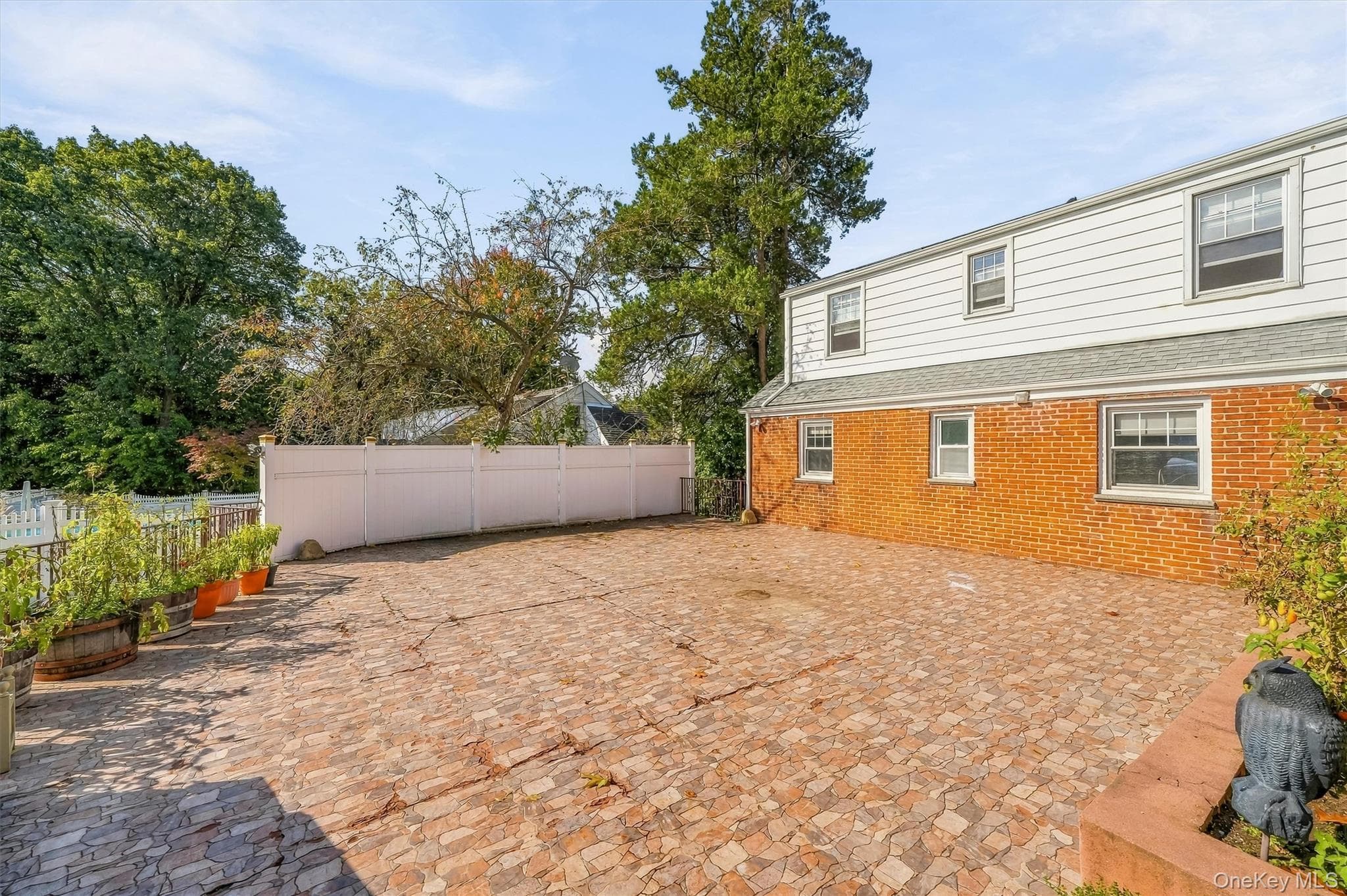 26 Custer Avenue thumbnail 41