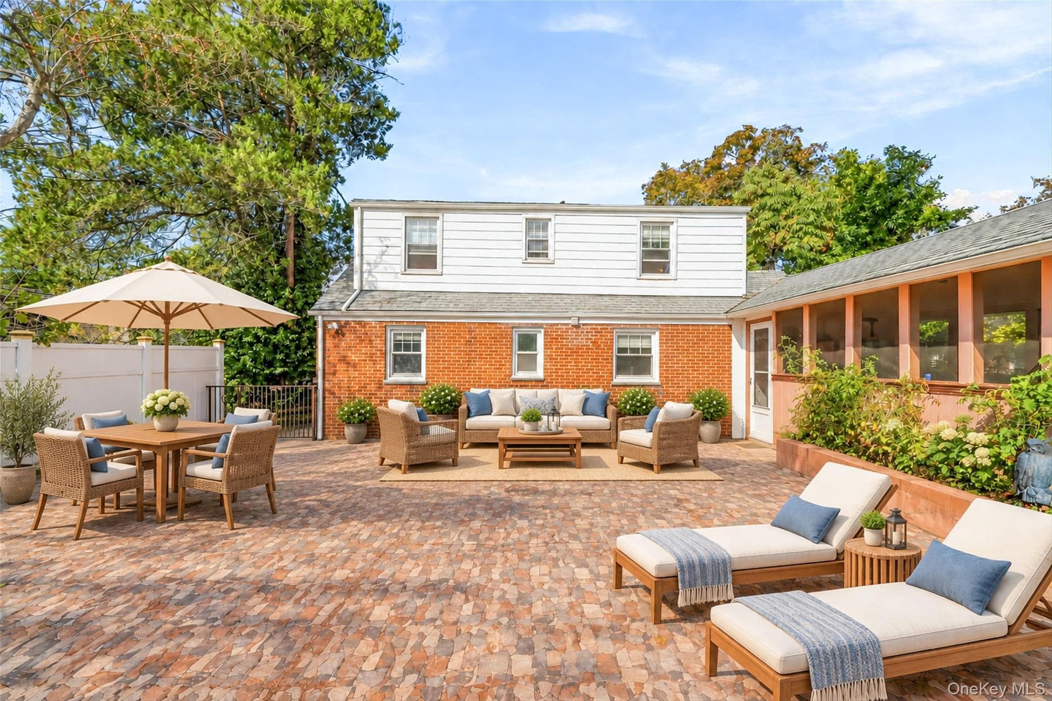 26 Custer Avenue thumbnail 42