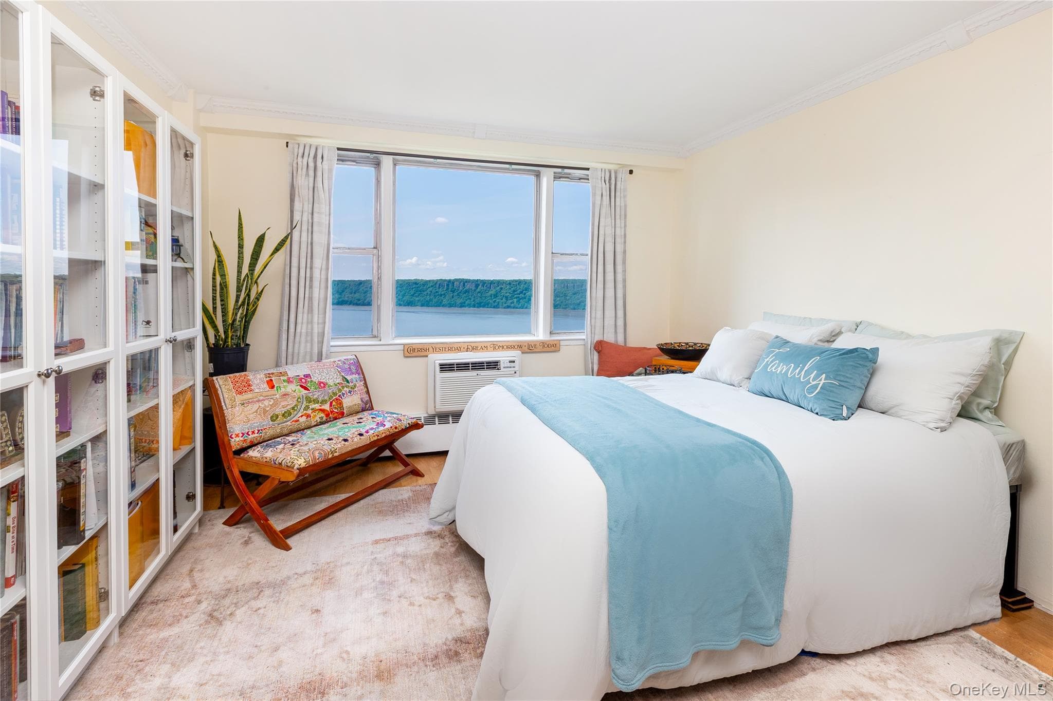 5800 Arlington Avenue Unit: 16N thumbnail 2