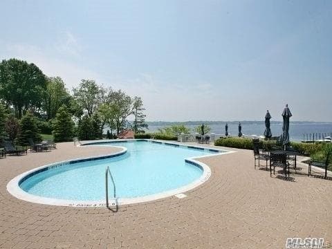 47 Pembroke Drive thumbnail 42