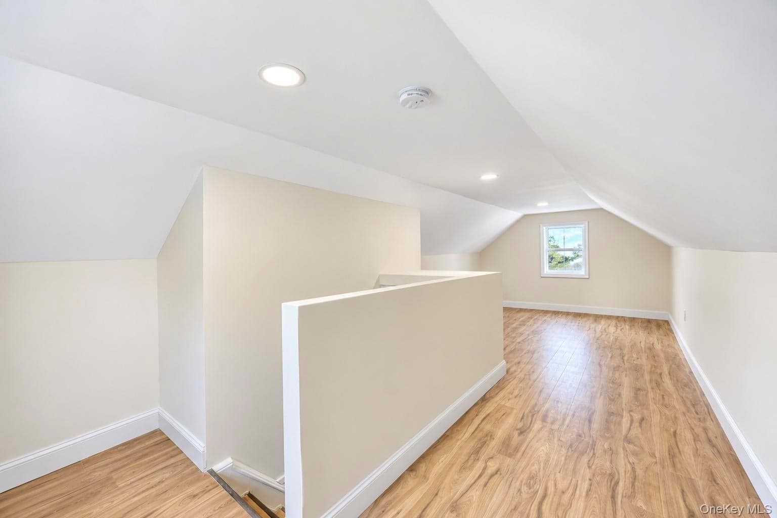93 Vermont Avenue thumbnail 37