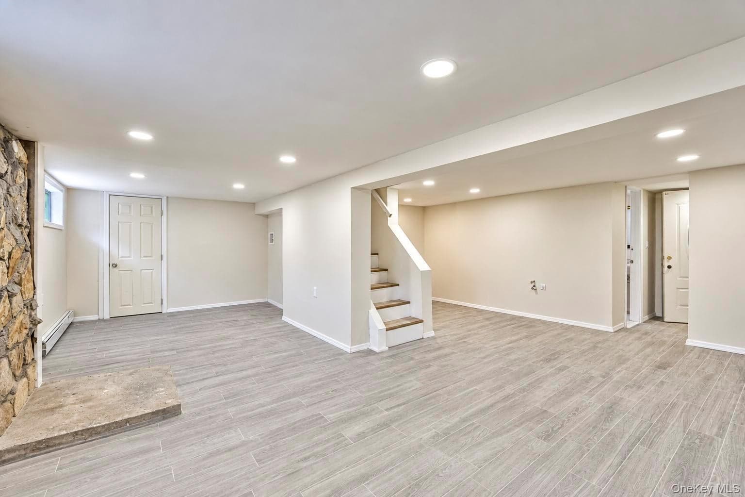 93 Vermont Avenue thumbnail 43