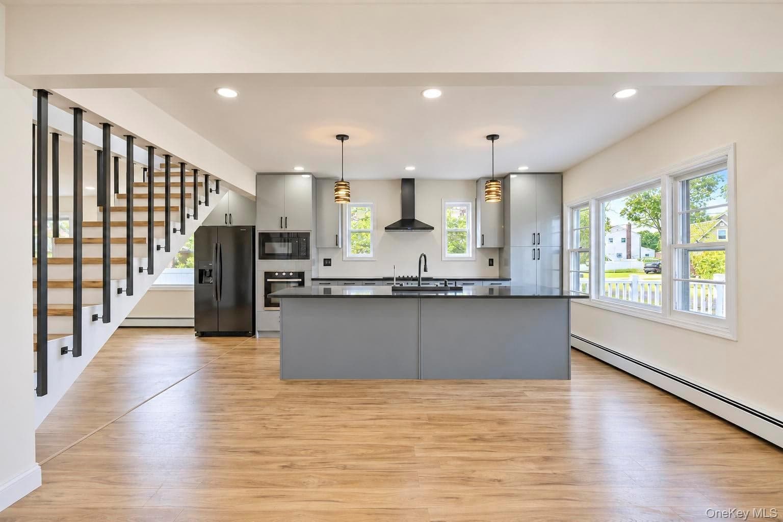 93 Vermont Avenue thumbnail 12