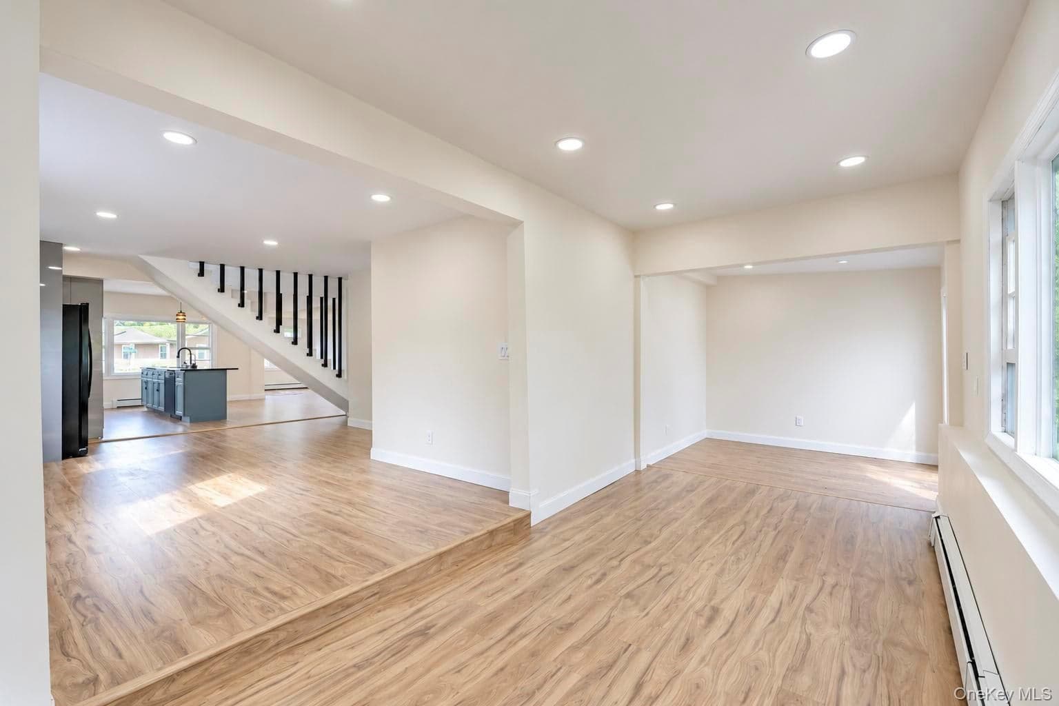 93 Vermont Avenue thumbnail 25