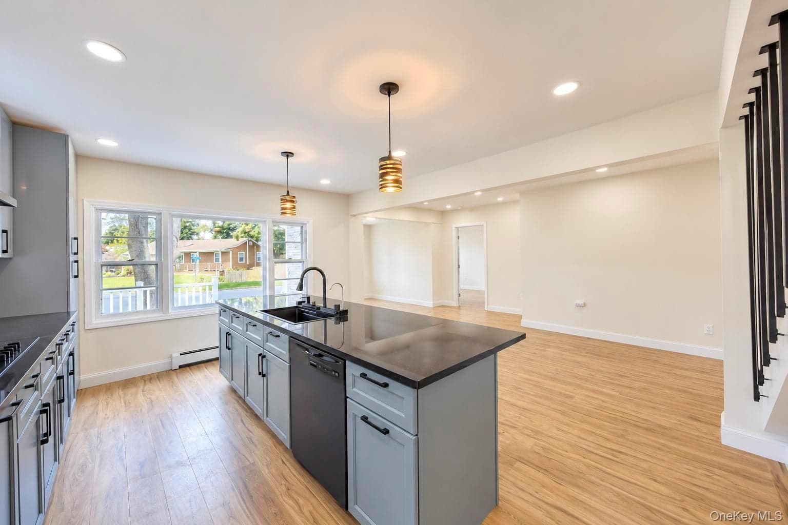 93 Vermont Avenue thumbnail 16