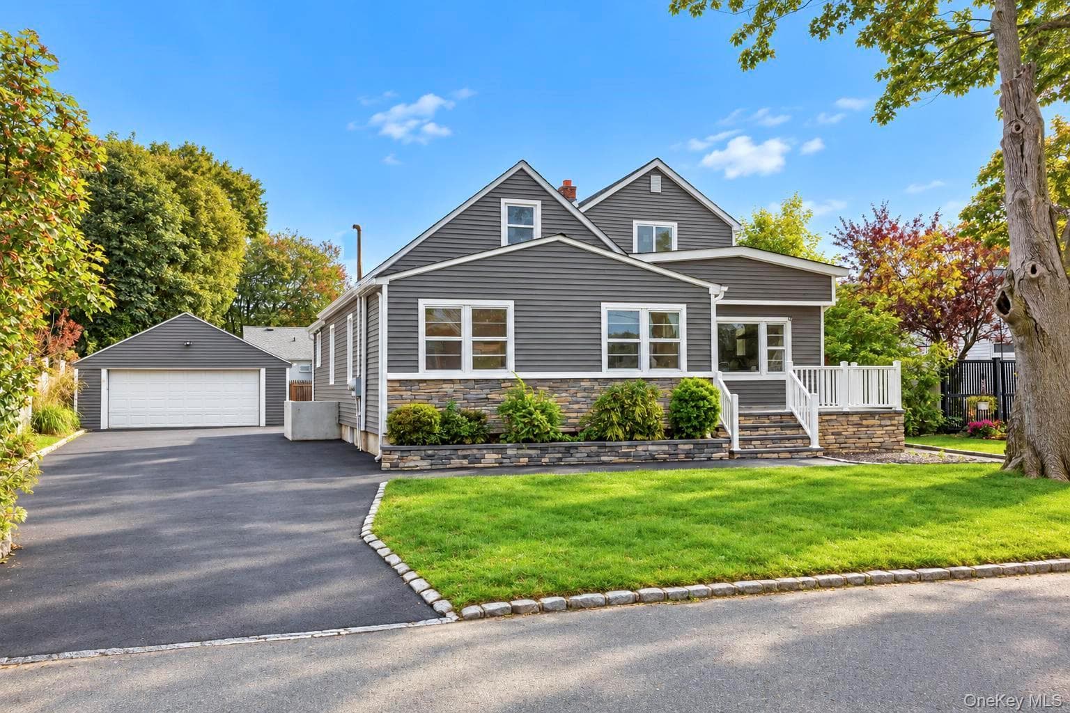 93 Vermont Avenue thumbnail 2