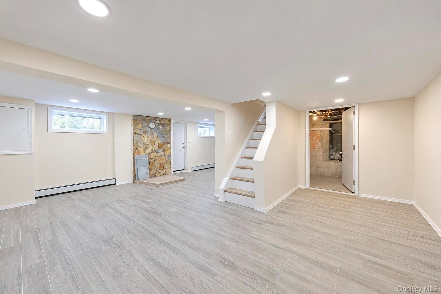 93 Vermont Avenue thumbnail 42