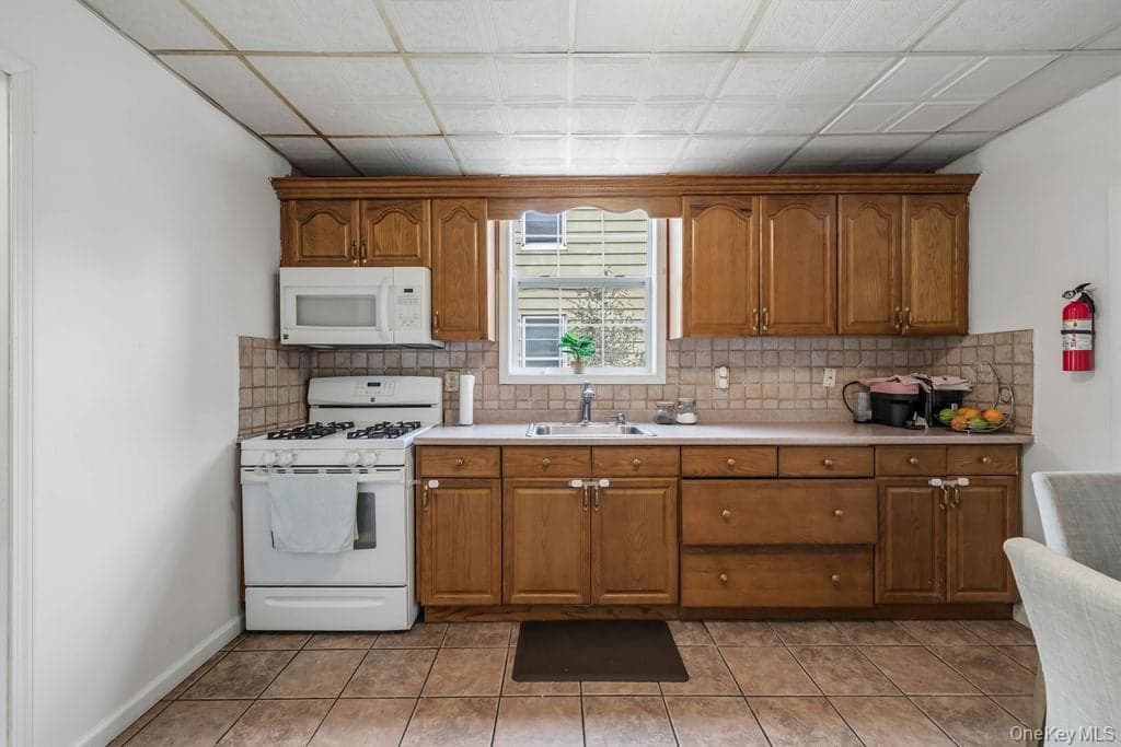 29 Blauvelt Avenue thumbnail 9