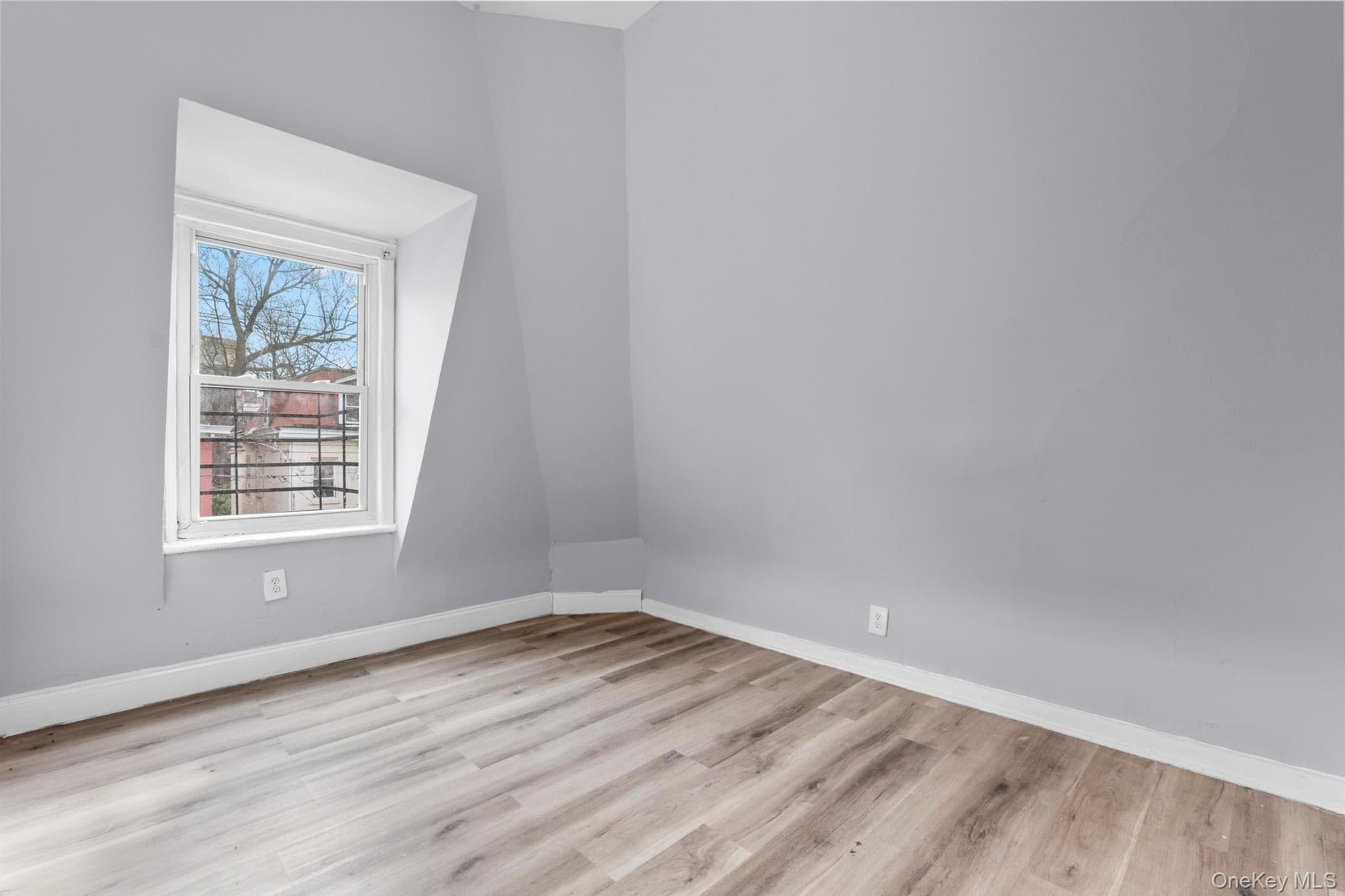 155 Buena Vista Avenue thumbnail 9