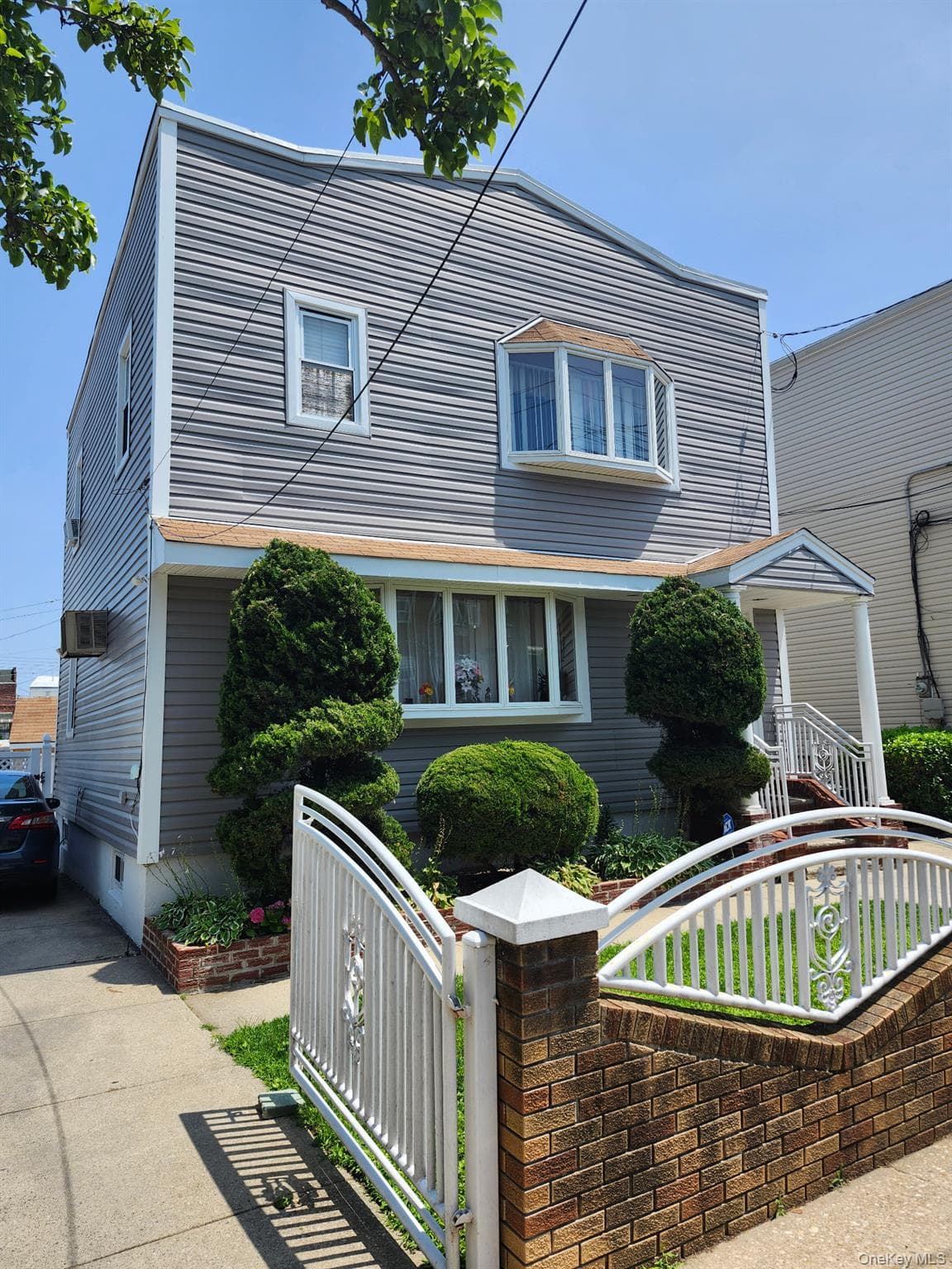 649 E 86th Street thumbnail 2
