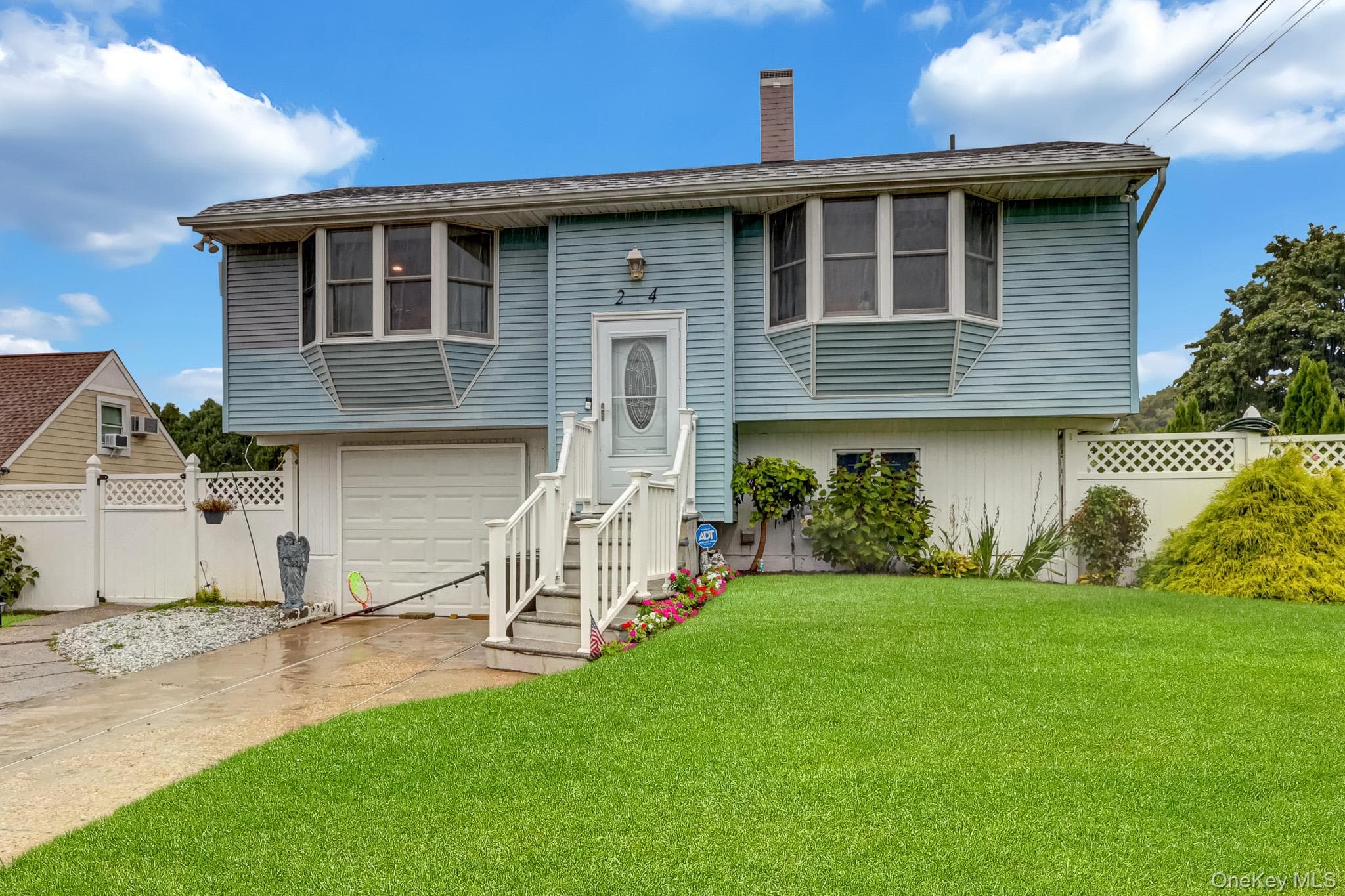 24 Charter Road photo 1