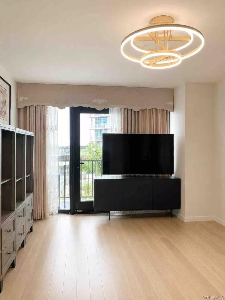 131-02B 40th Road Unit: 4U thumbnail 2