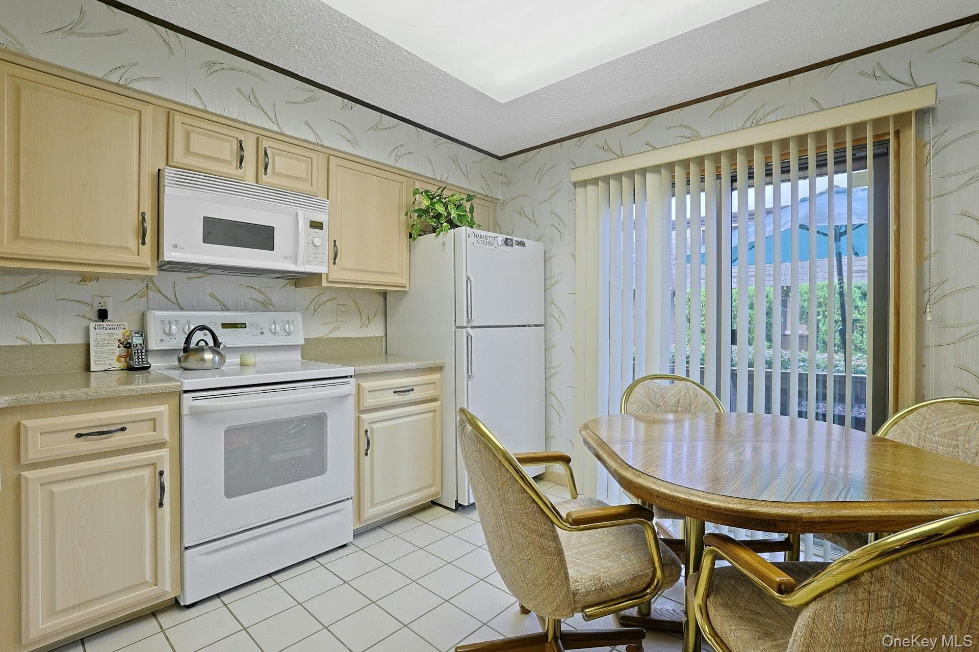 41 Heritage Drive Unit: A thumbnail 5