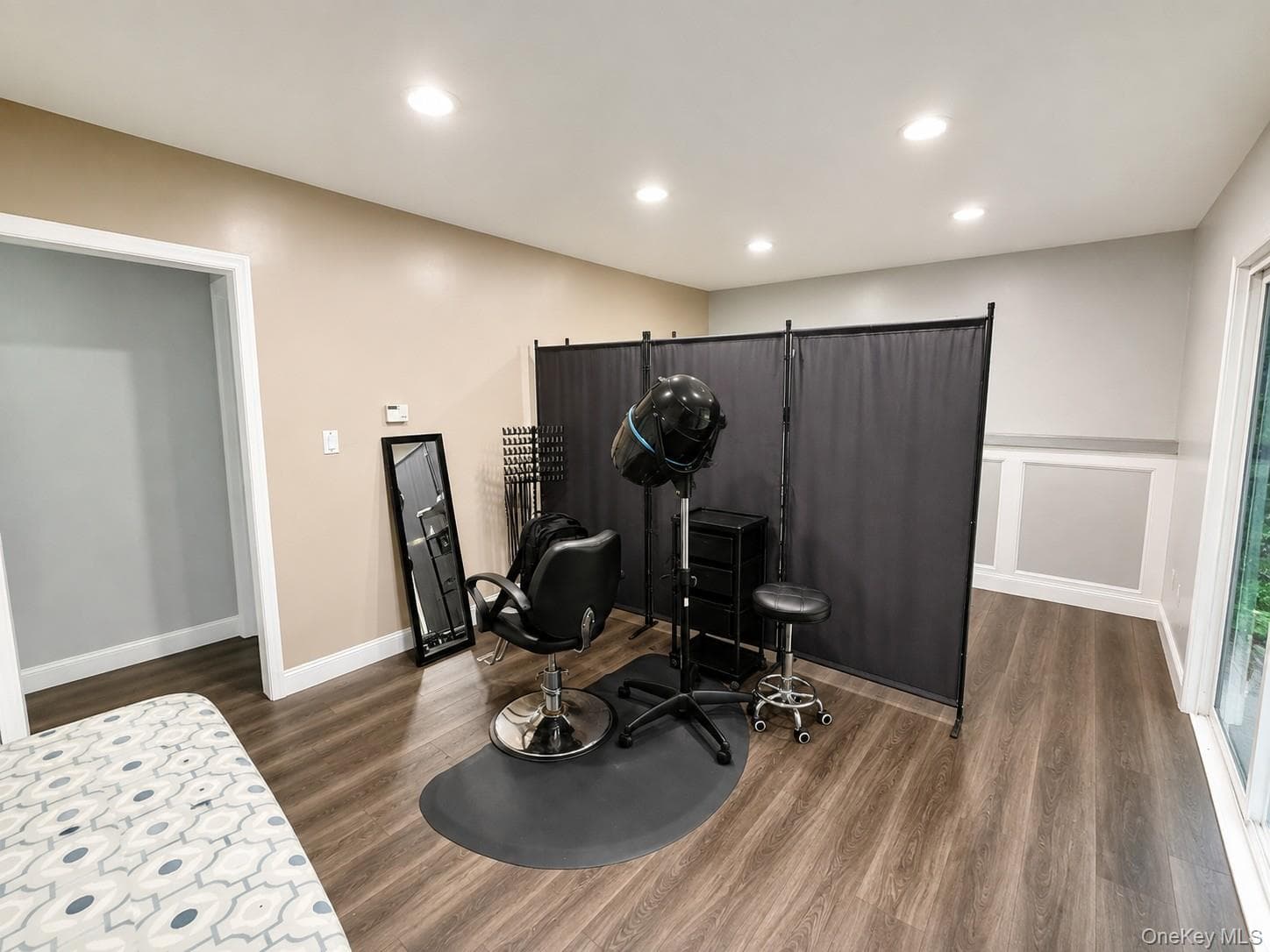 50 Scott Drive thumbnail 27