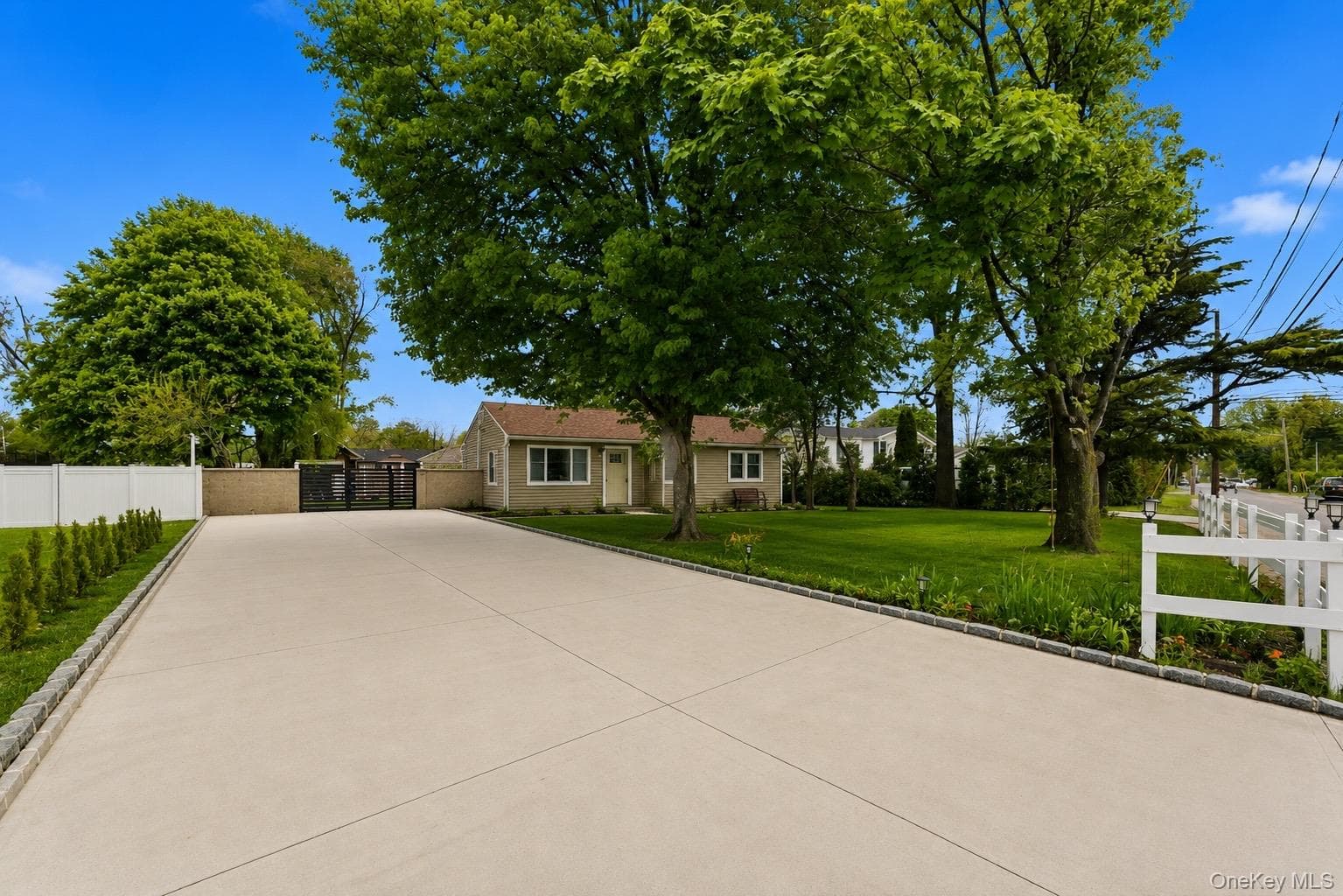 1016 Howells Road thumbnail 14