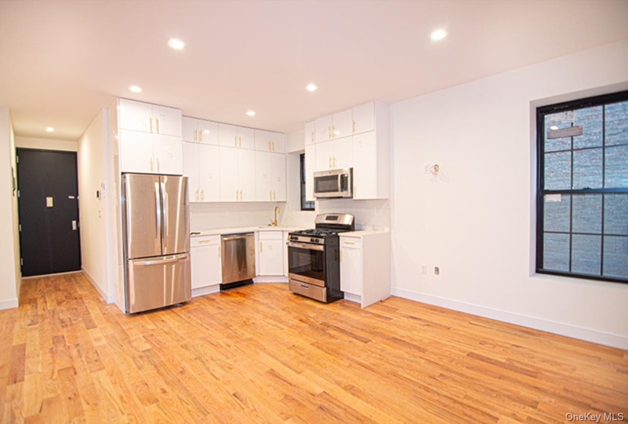 16 & 18 Lenox Road Unit: 12 thumbnail 11