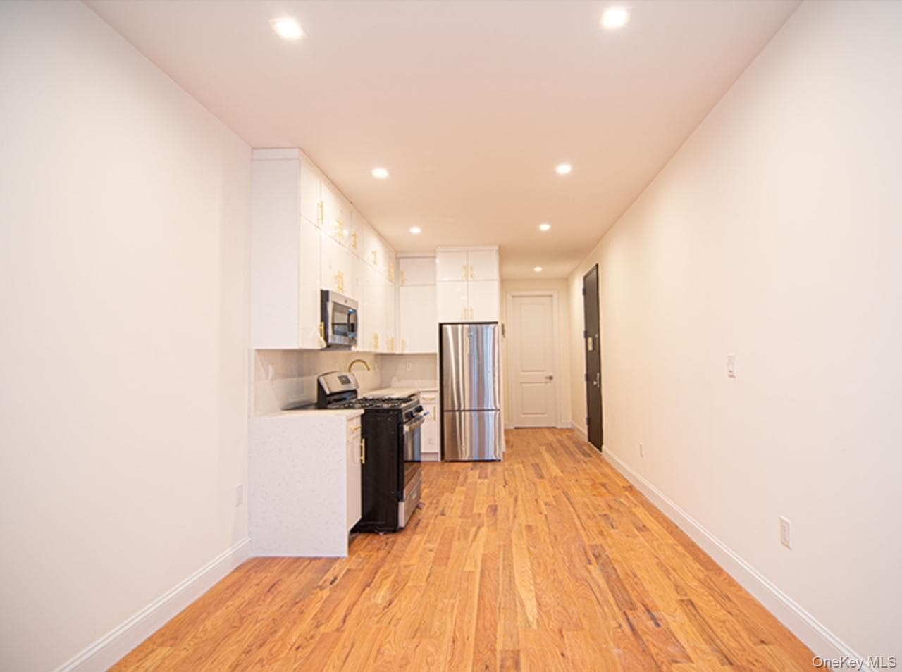 16 & 18 Lenox Road Unit: 12 thumbnail 14