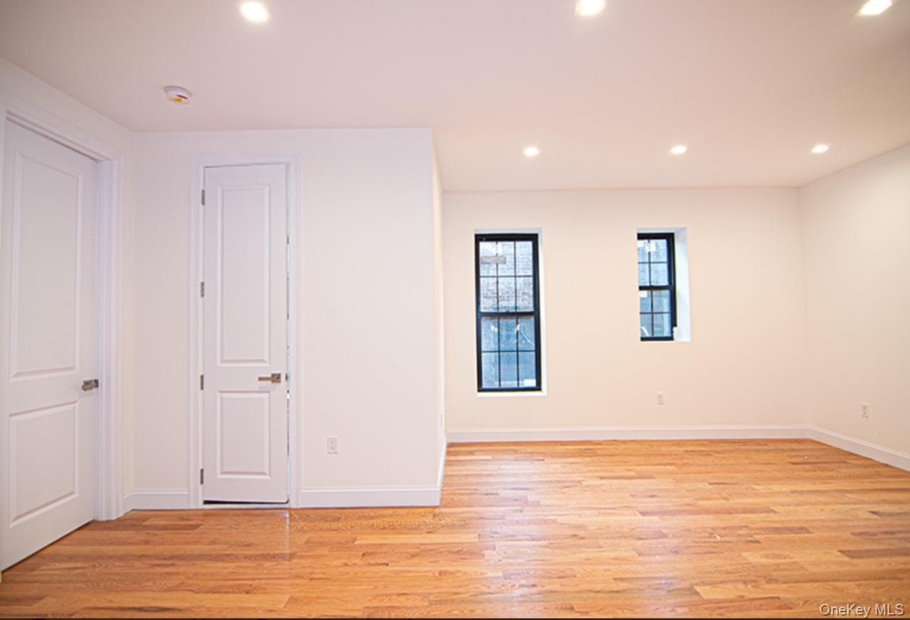 16 & 18 Lenox Road Unit: 12 thumbnail 7