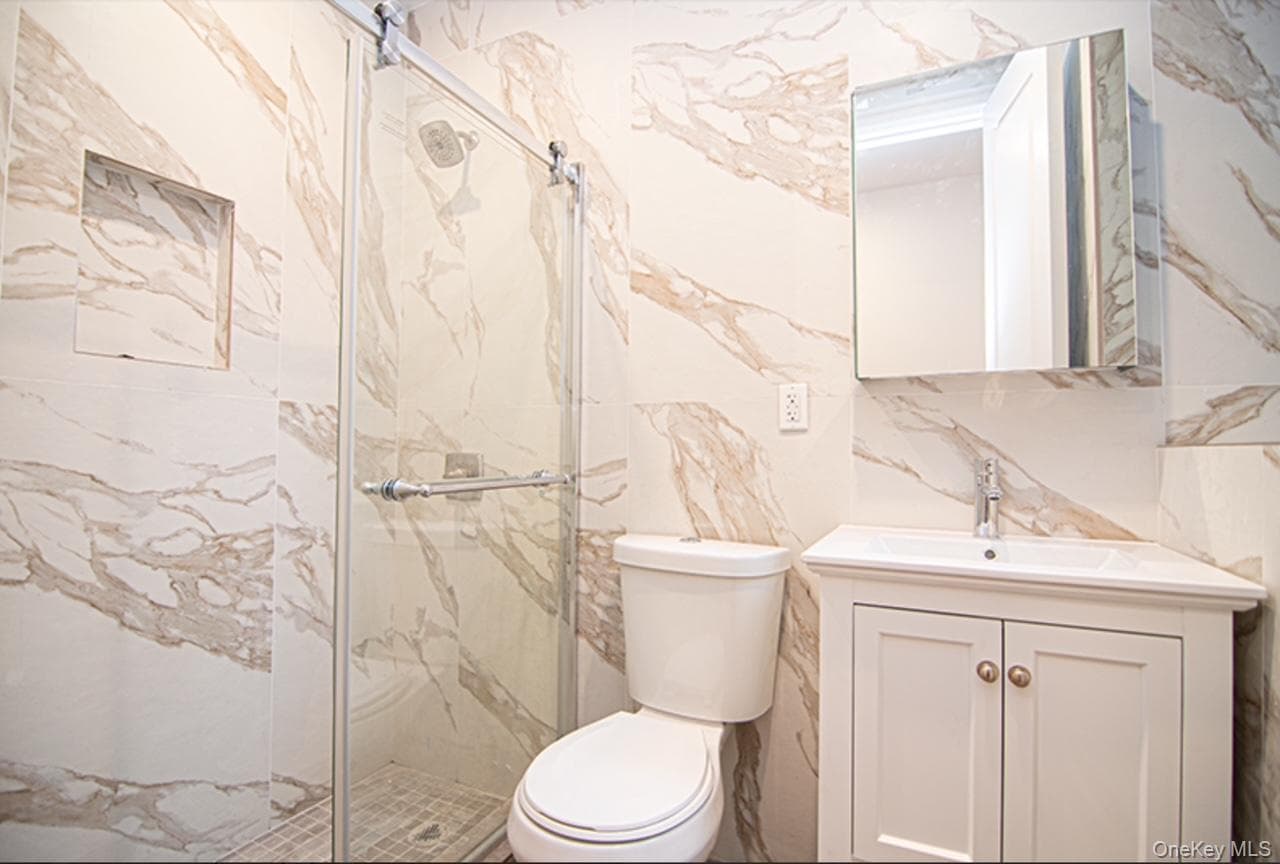 16 & 18 Lenox Road Unit: 12 thumbnail 5