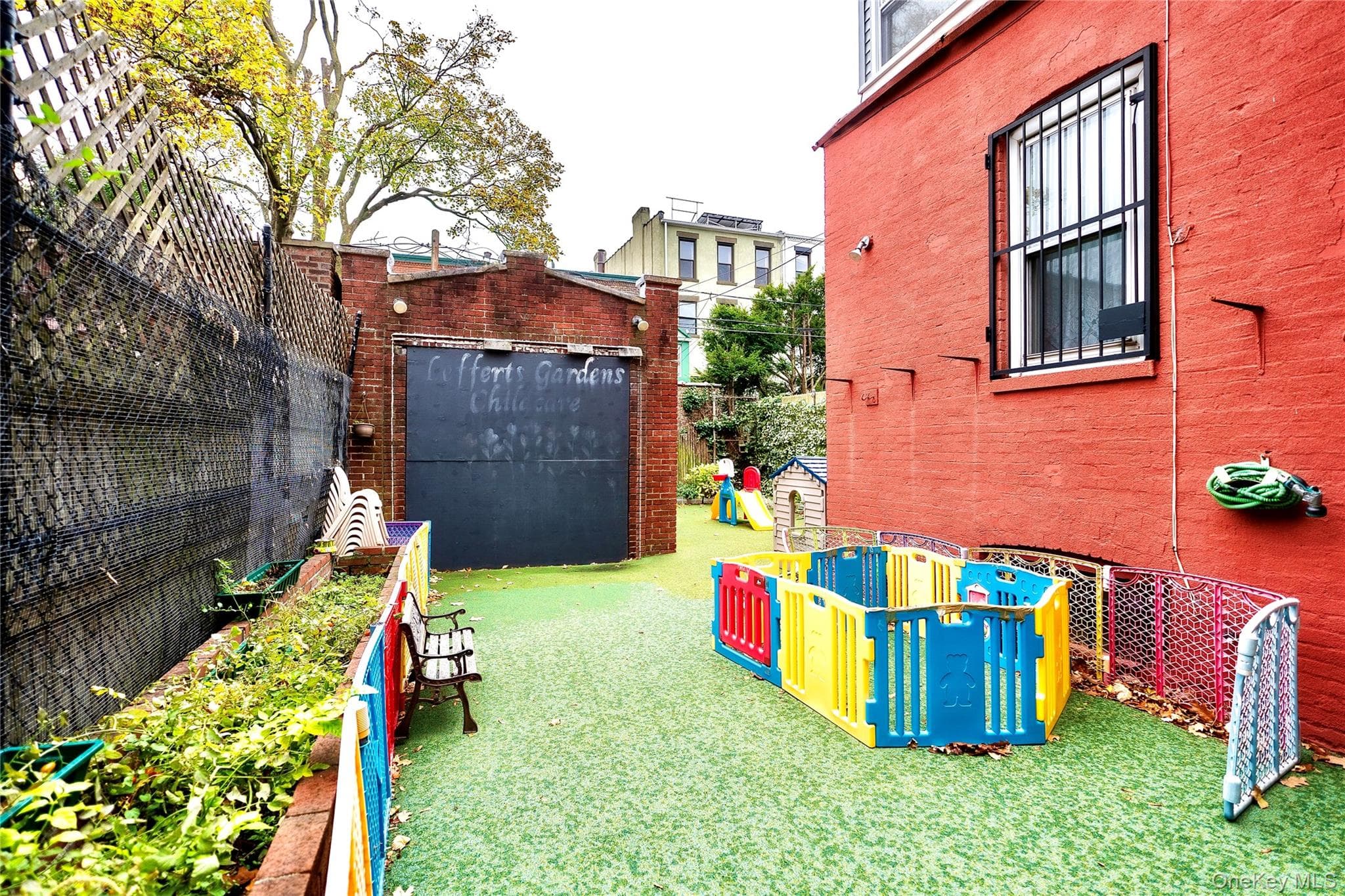 88 Midwood Street thumbnail 6