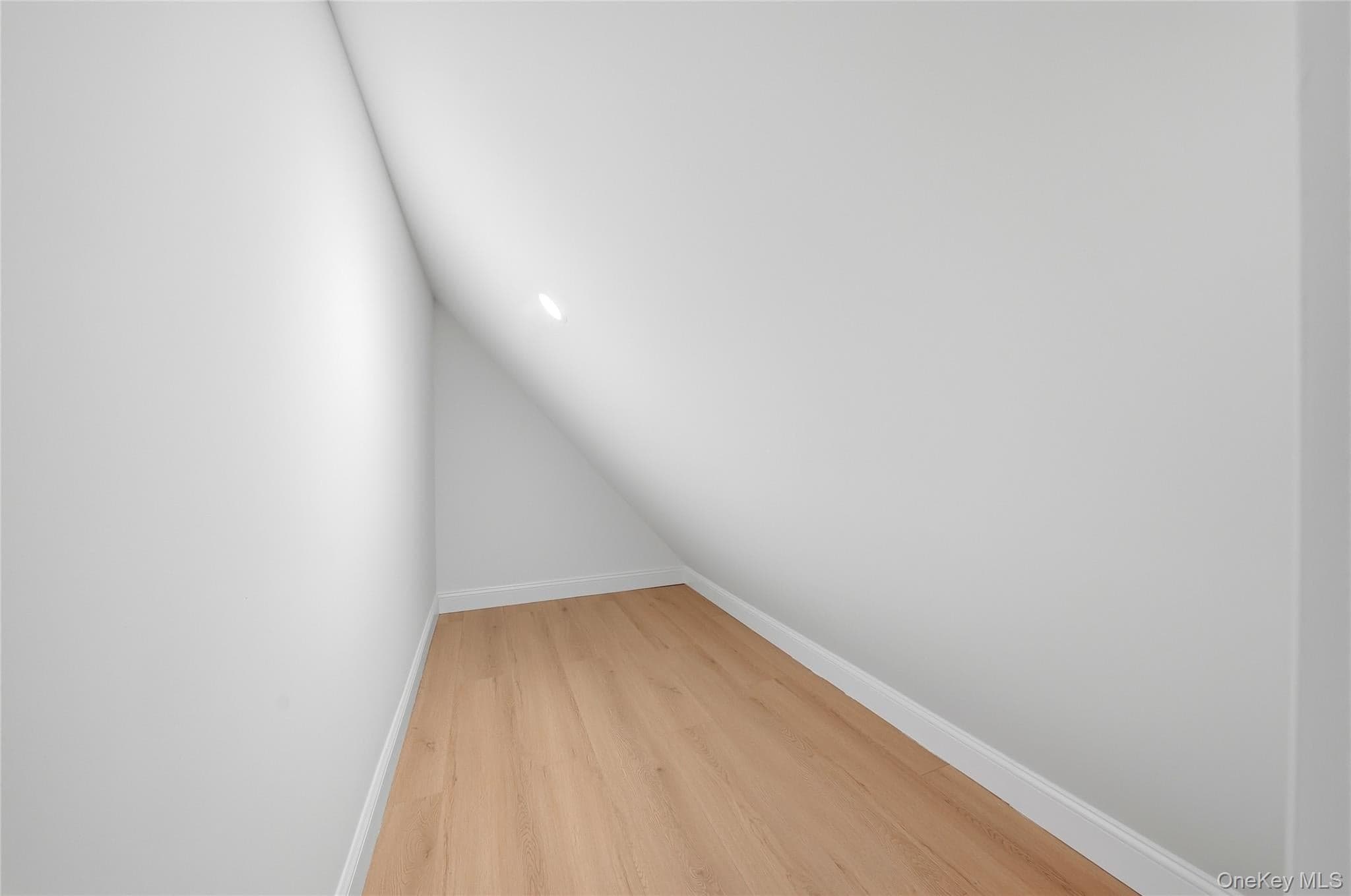 525 S 11th Avenue Unit: 3 thumbnail 17
