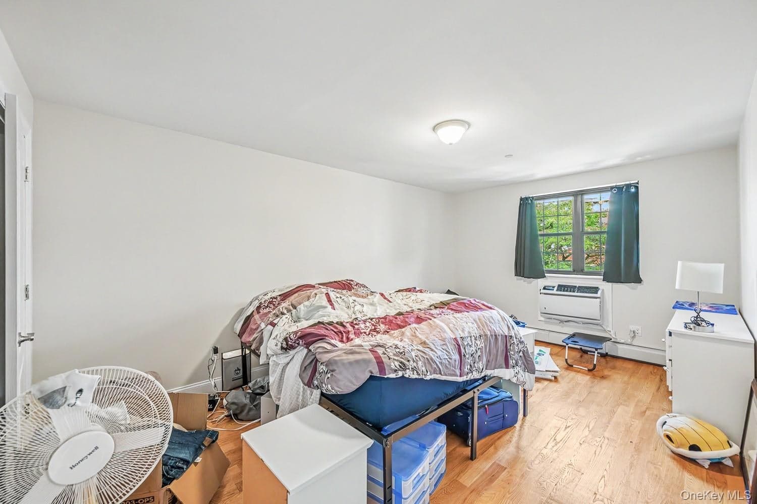 28-29 35th Street thumbnail 11