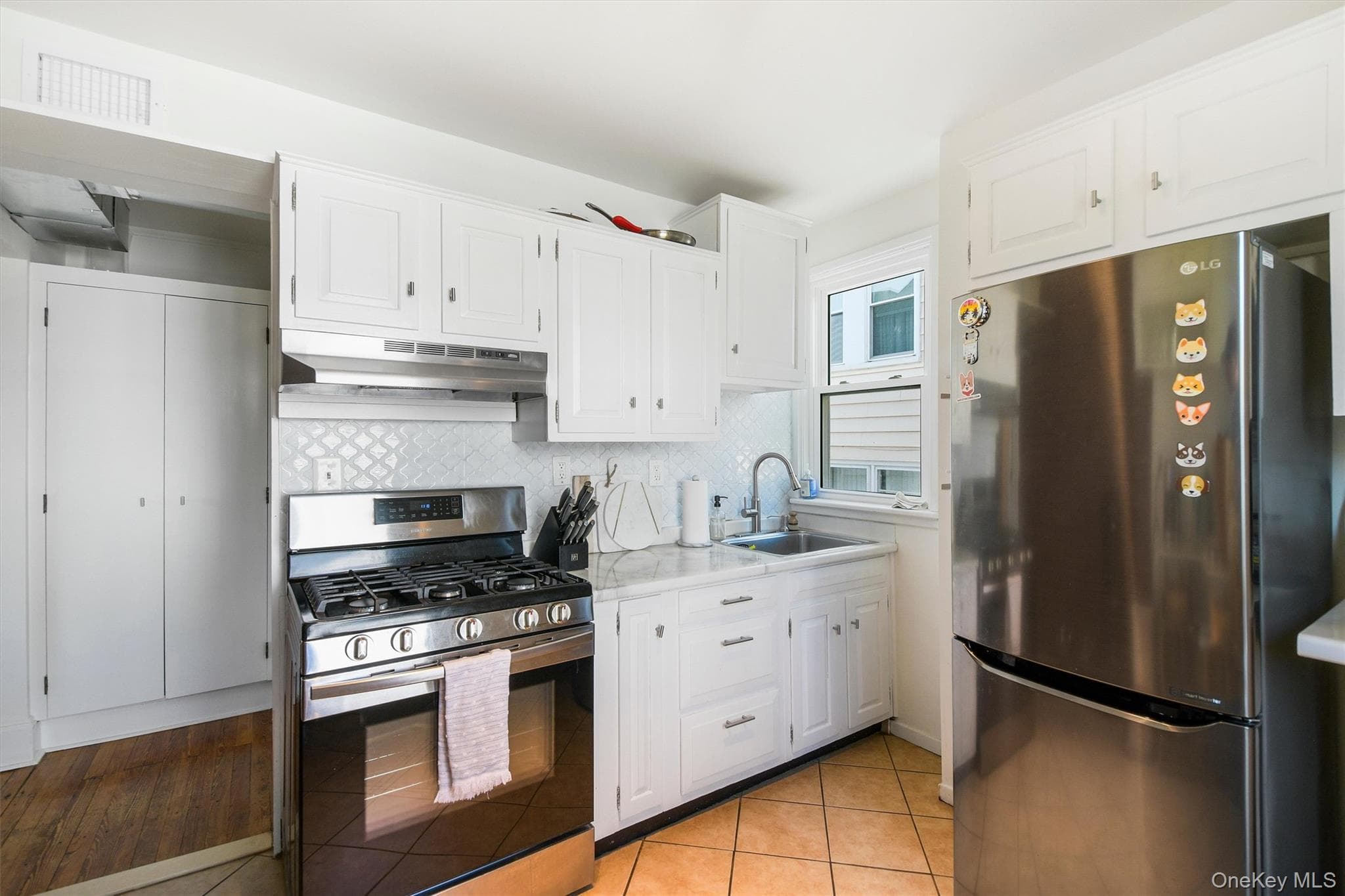 1 Bayview Avenue thumbnail 38