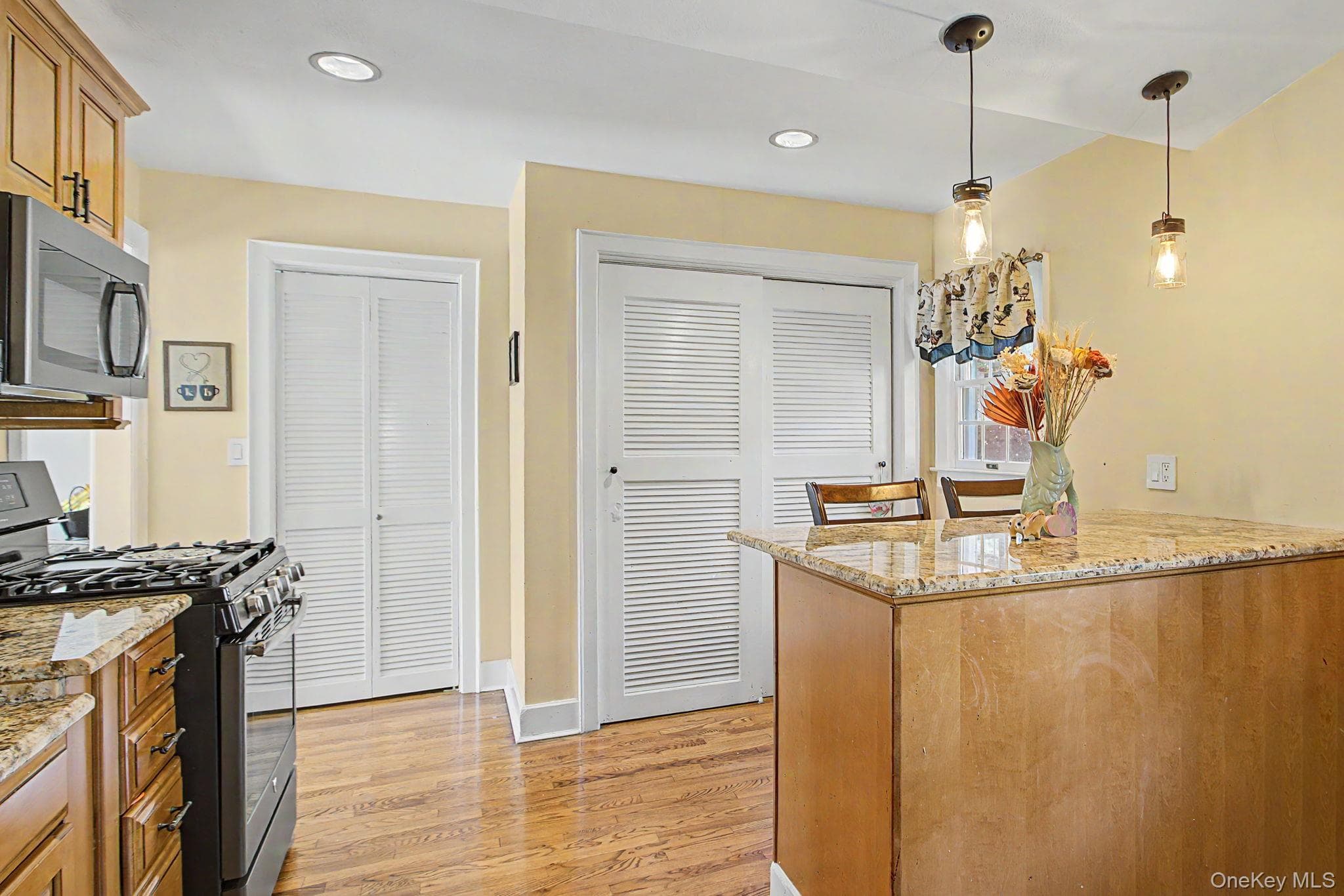 31 Cypress Lane thumbnail 14