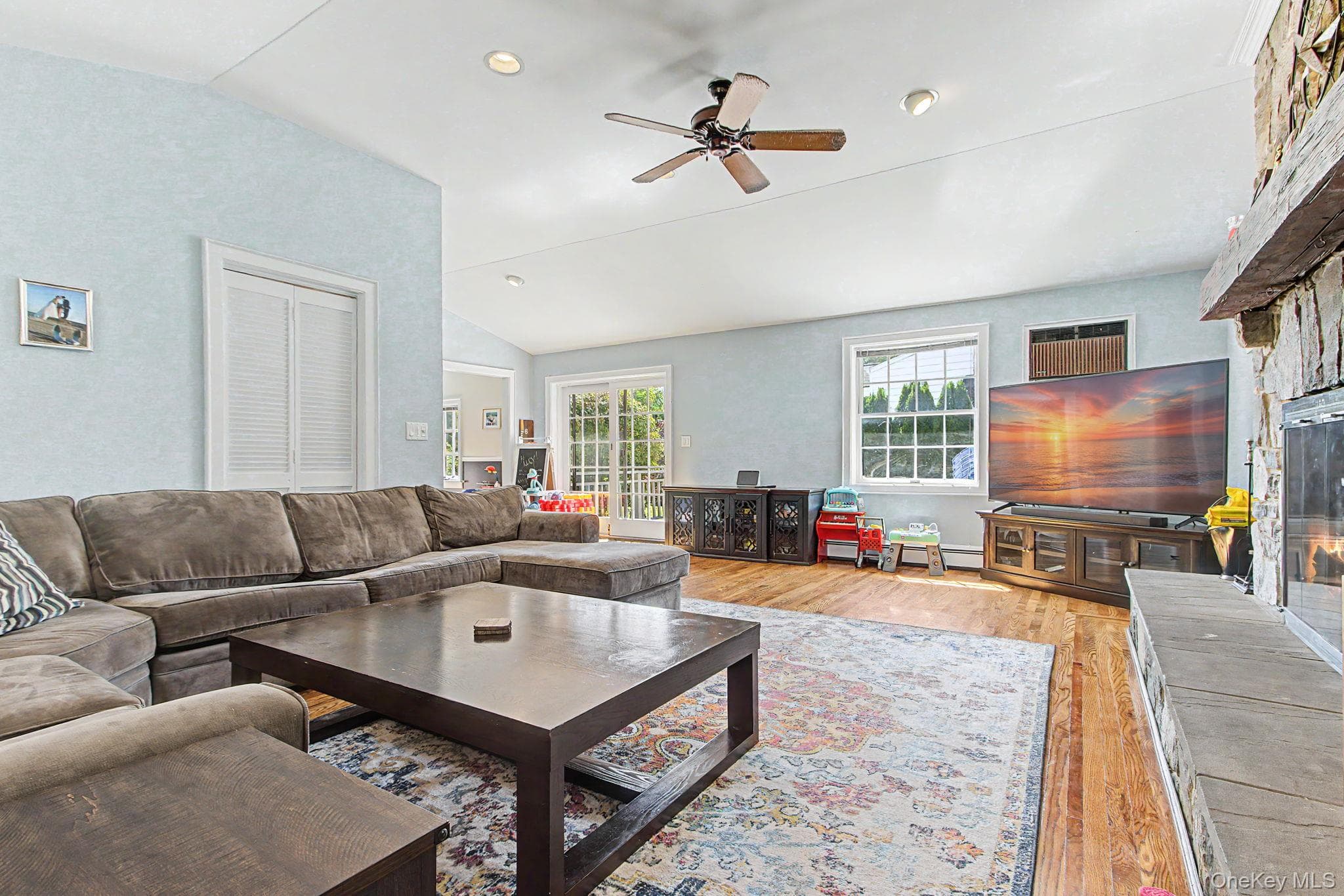 31 Cypress Lane thumbnail 5