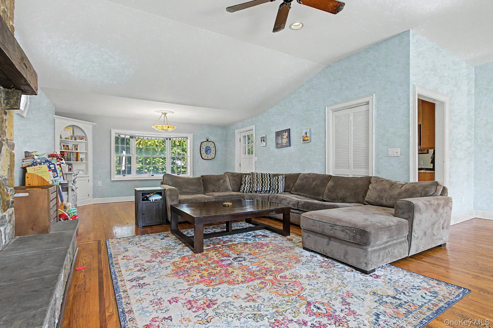 31 Cypress Lane thumbnail 4