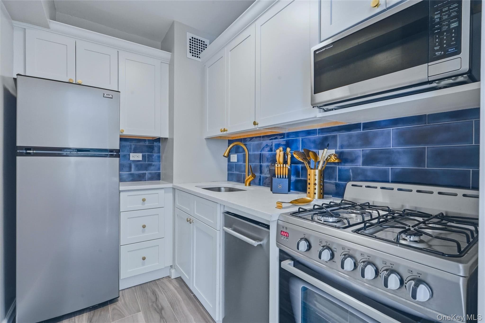 3475 Greystone Avenue Unit: 7F thumbnail 4