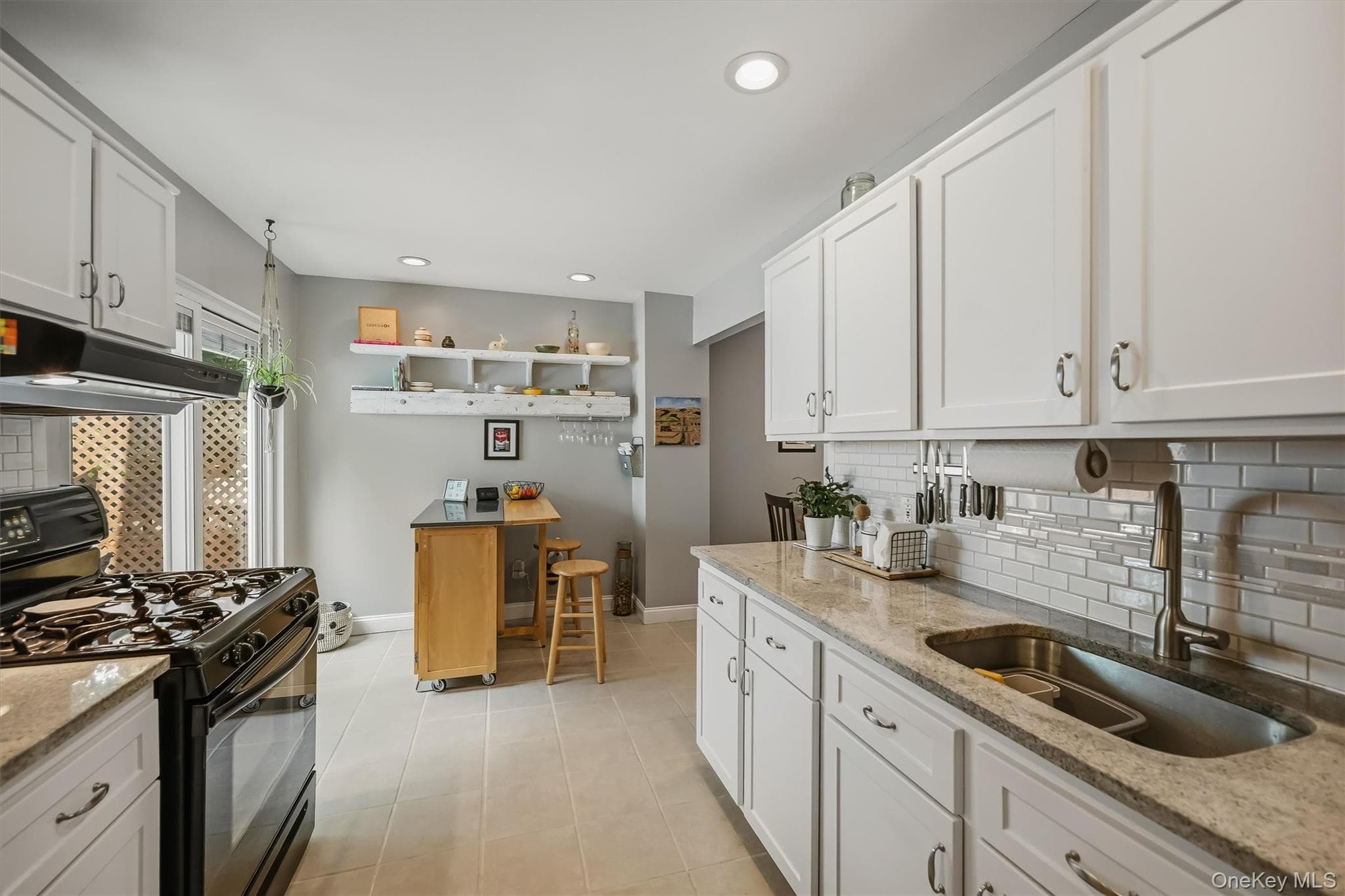 276 Temple Hill Road Unit: 2002 thumbnail 16