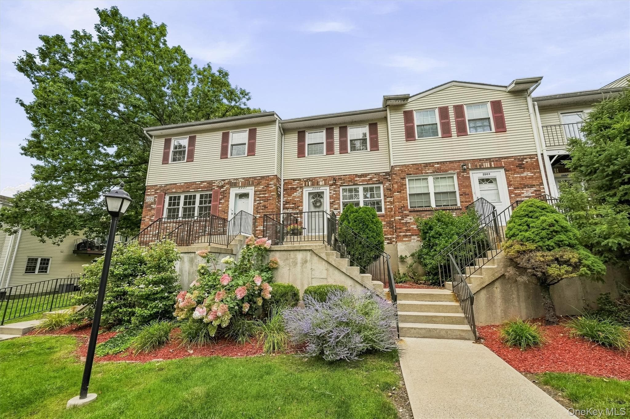 276 Temple Hill Road Unit: 2002 thumbnail 3