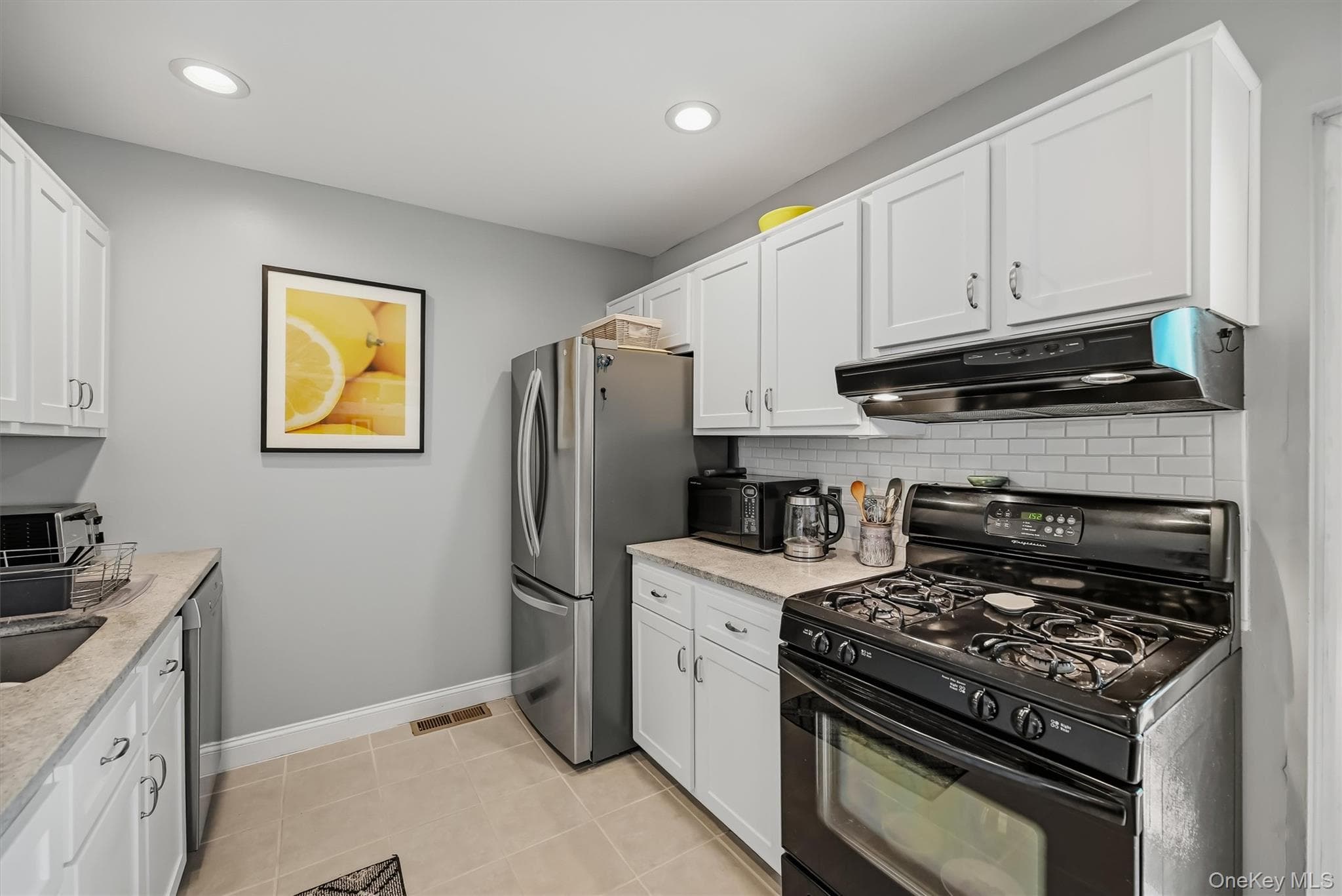 276 Temple Hill Road Unit: 2002 thumbnail 13