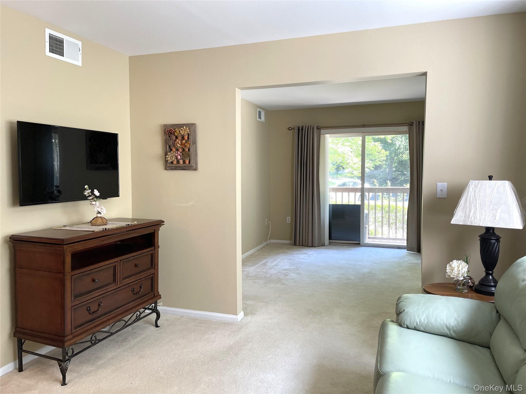 660 E Crooked Hill Road thumbnail 9