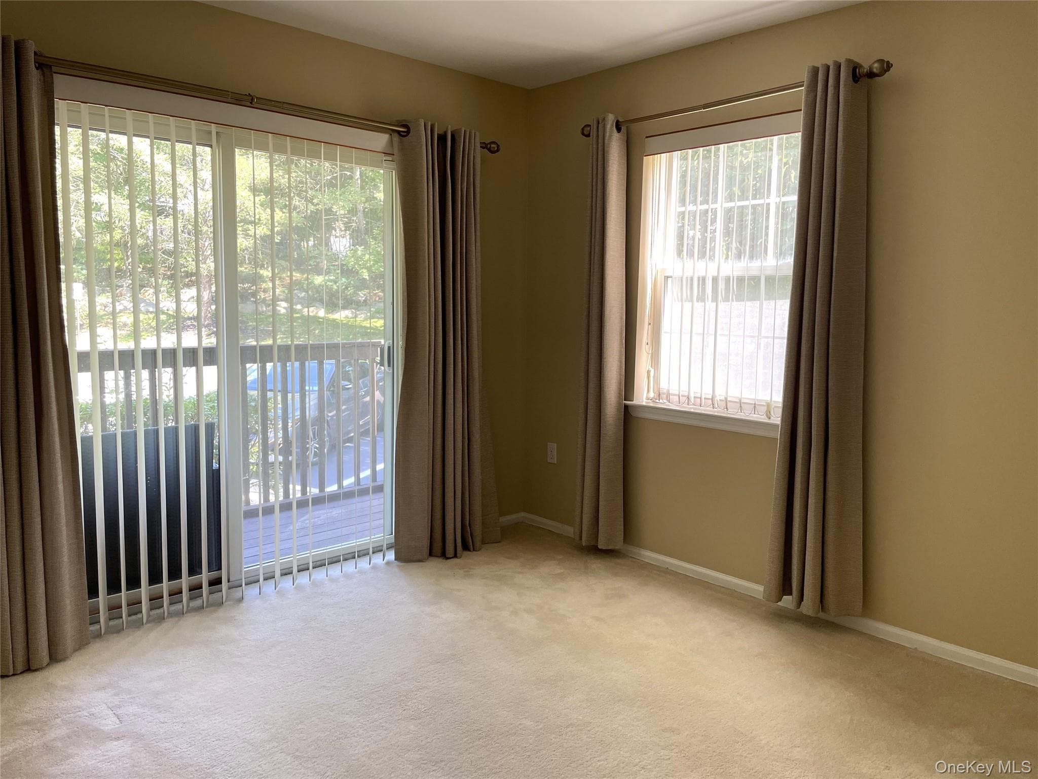 660 E Crooked Hill Road thumbnail 11