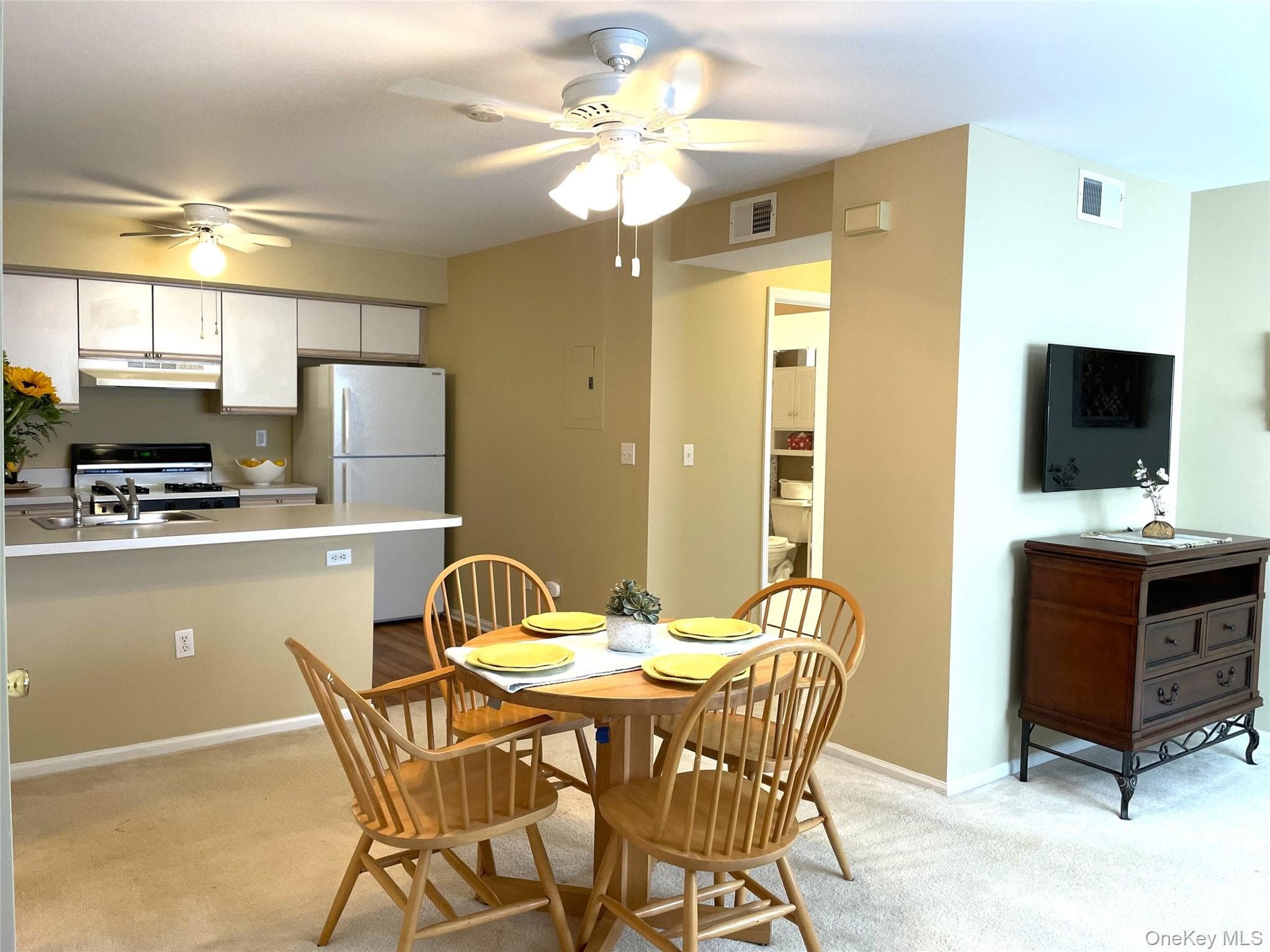 660 E Crooked Hill Road thumbnail 4