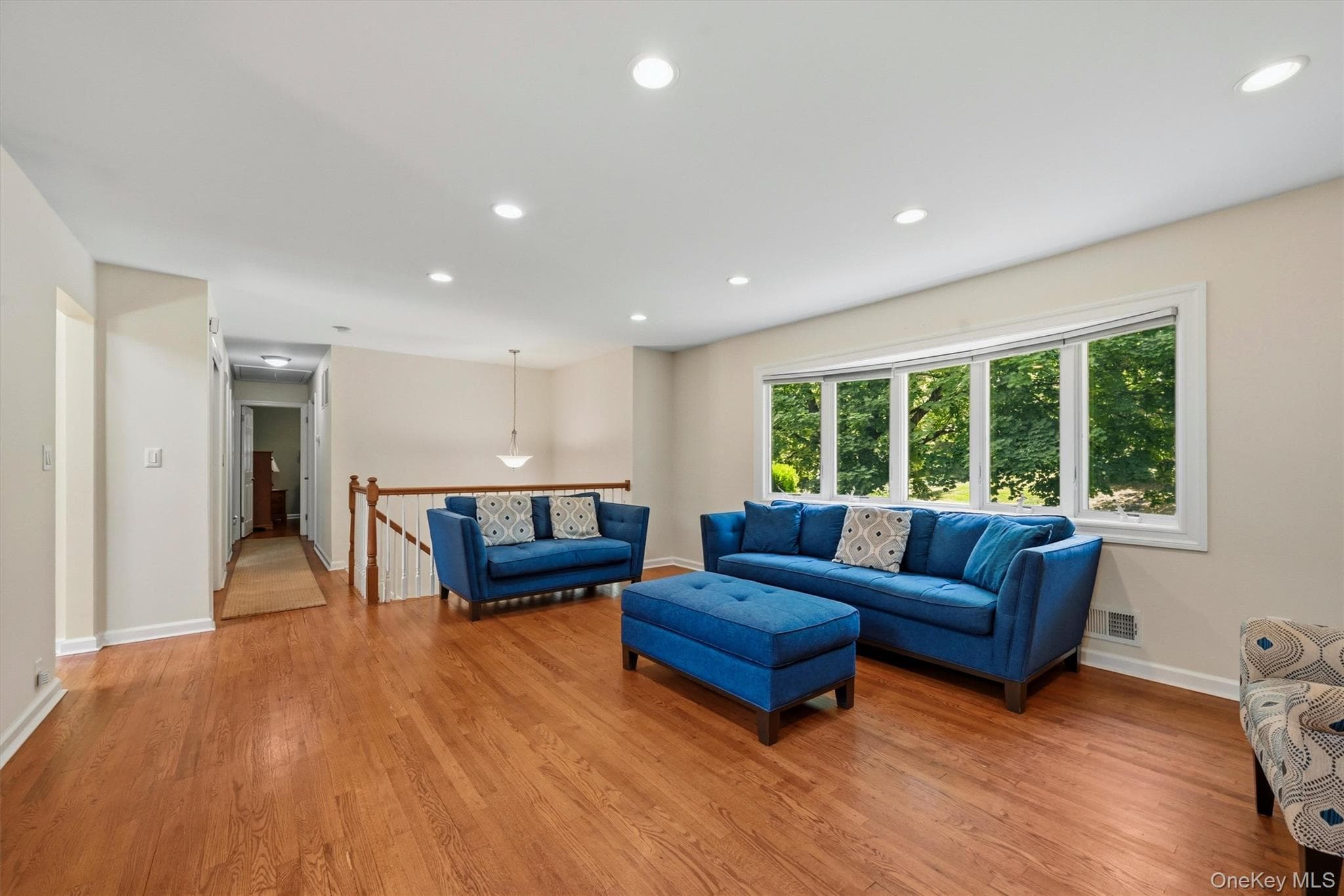 21 Arbor Lane thumbnail 10