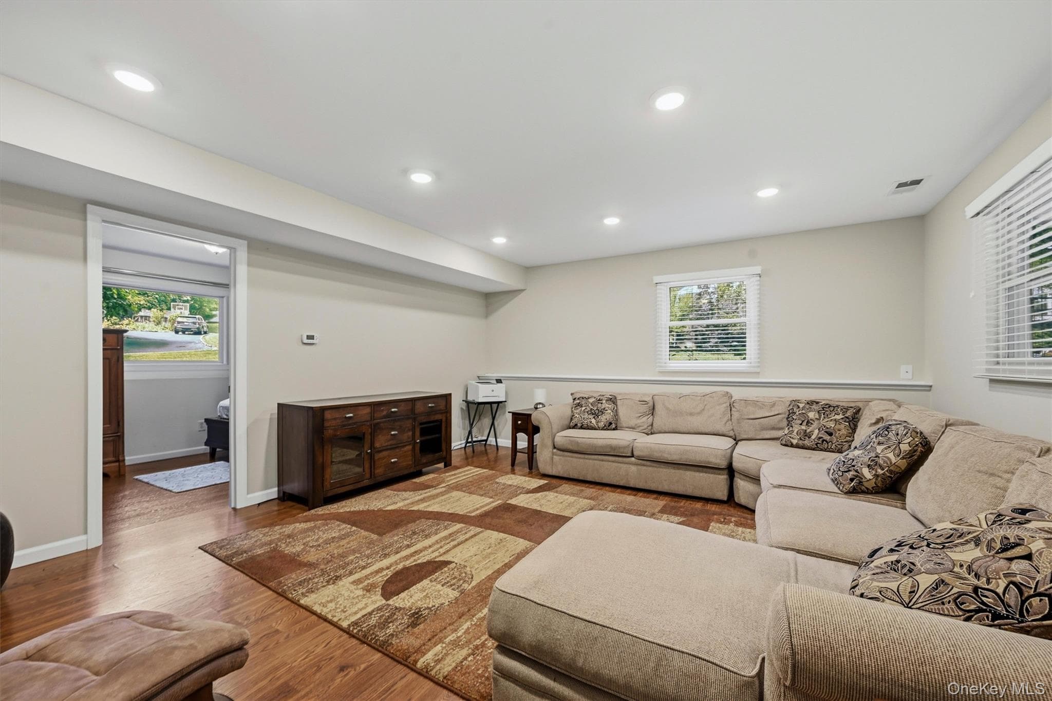 21 Arbor Lane thumbnail 28