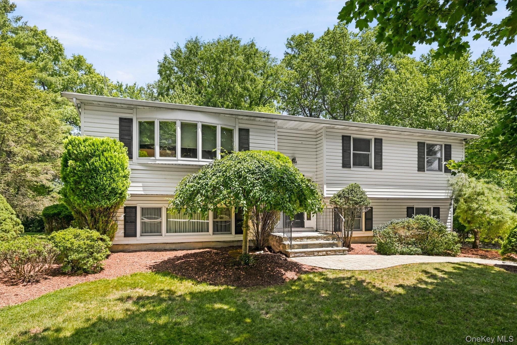 21 Arbor Lane, Bardonia