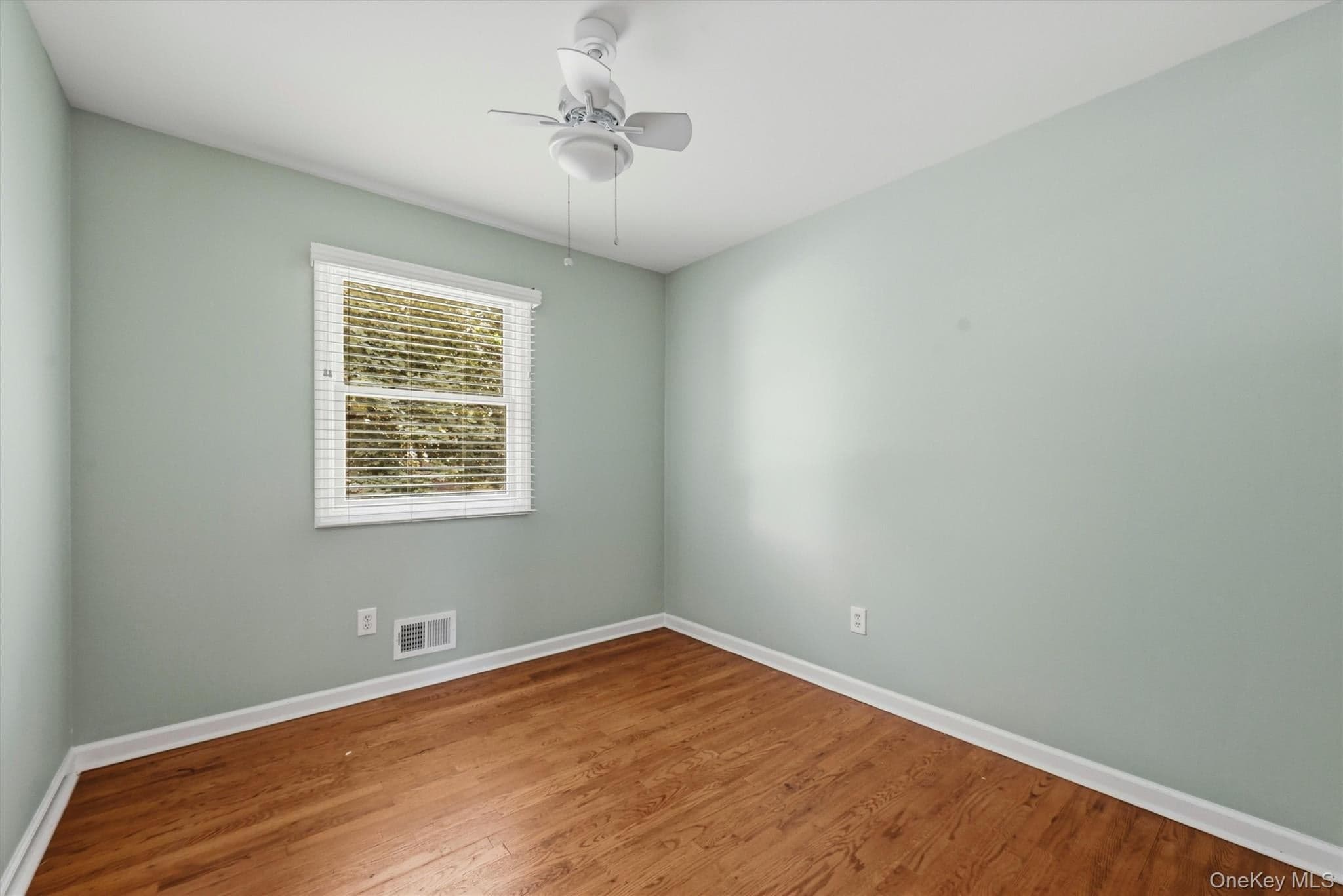 21 Arbor Lane thumbnail 22