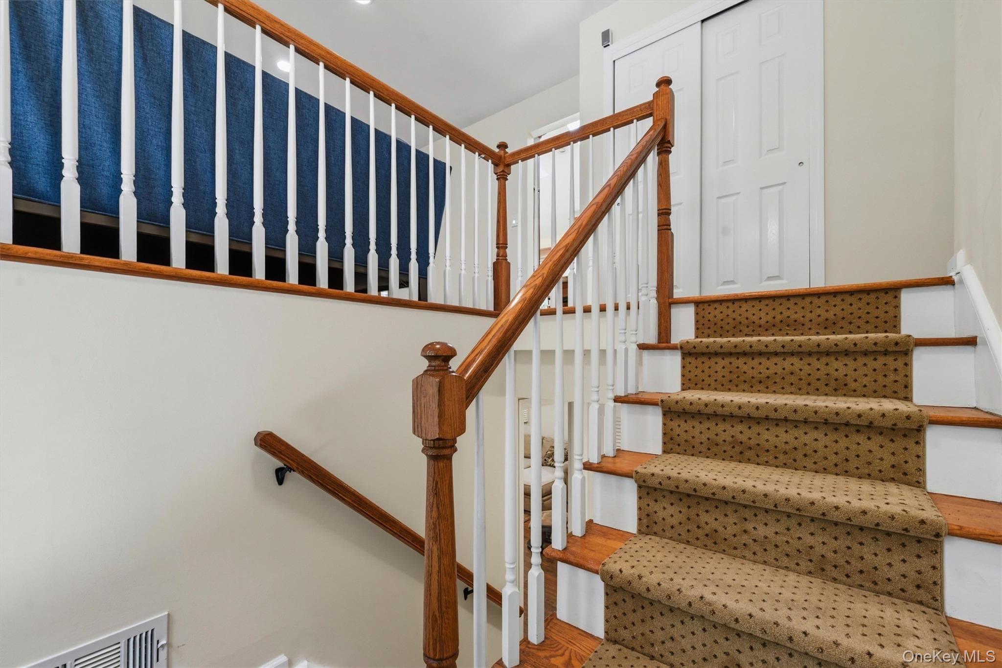 21 Arbor Lane thumbnail 24